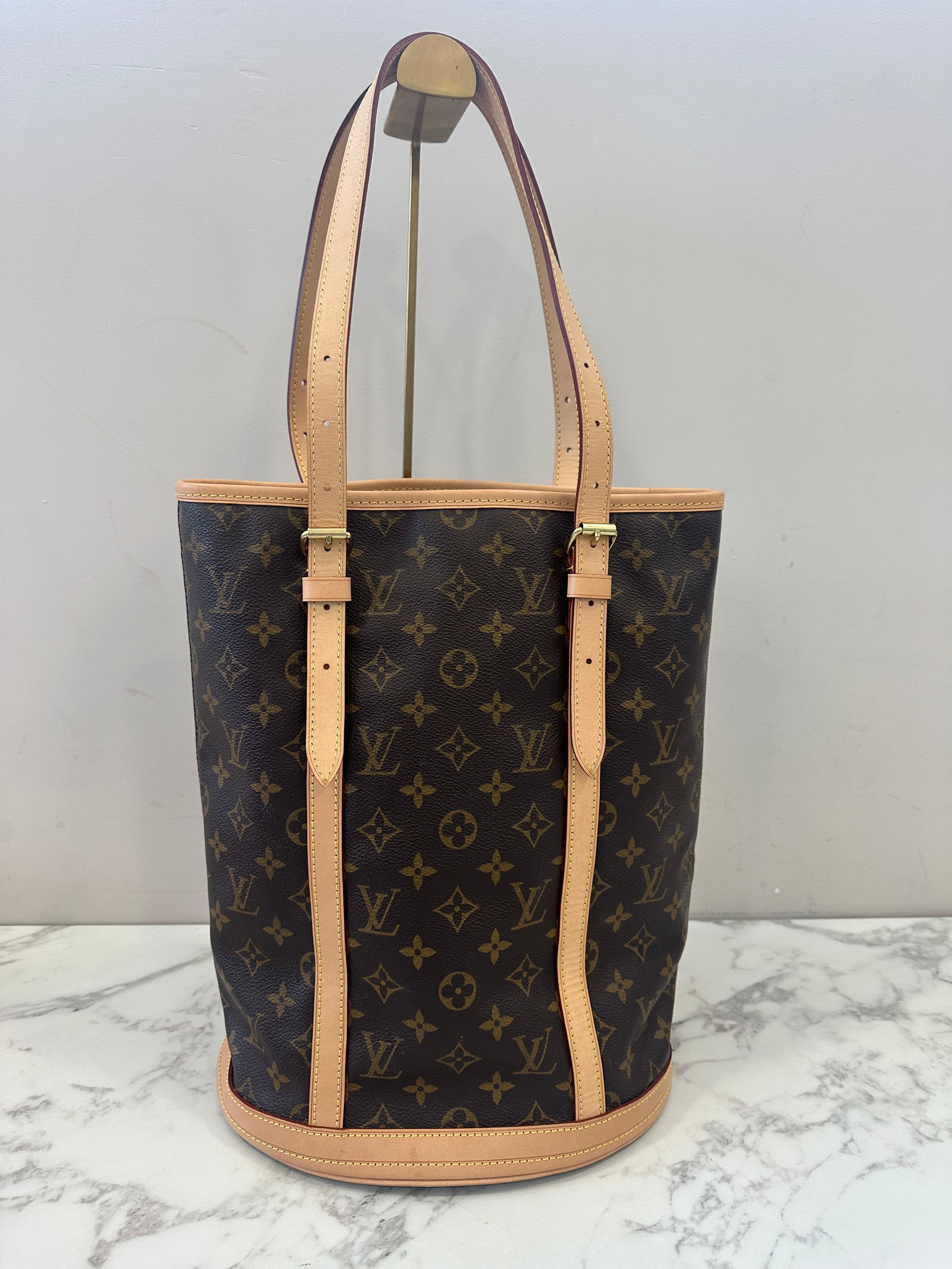 Louis Vuitton Bucket GM
