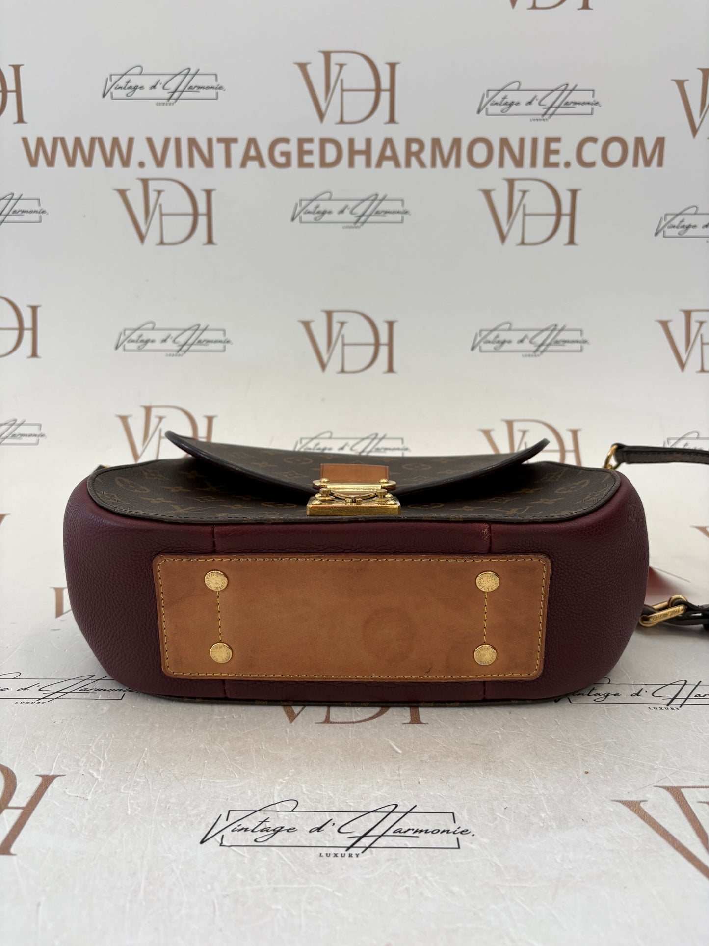 383506 - Louis Vuitton Eden