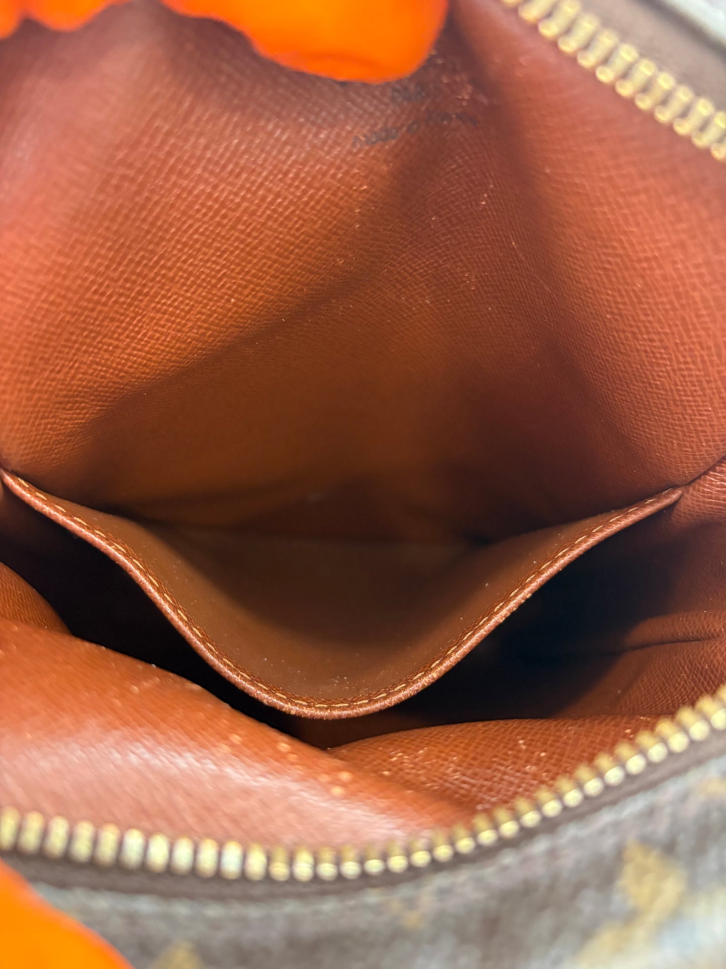018961 - Louis Vuitton Amazon