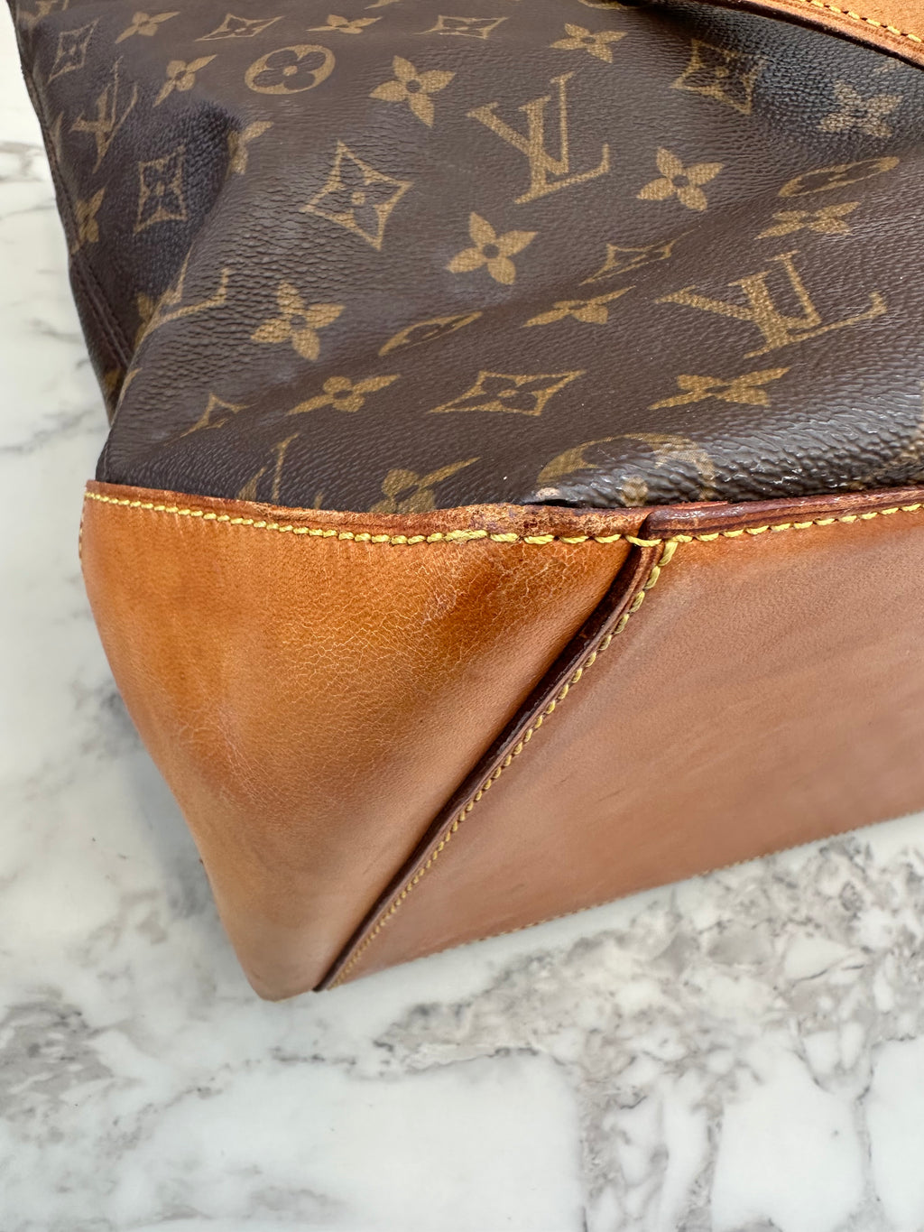 Louis Vuitton Cabas Mezzo