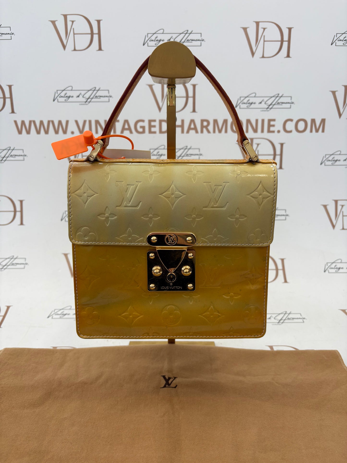 018789 - Louis Vuitton Spring Vernis