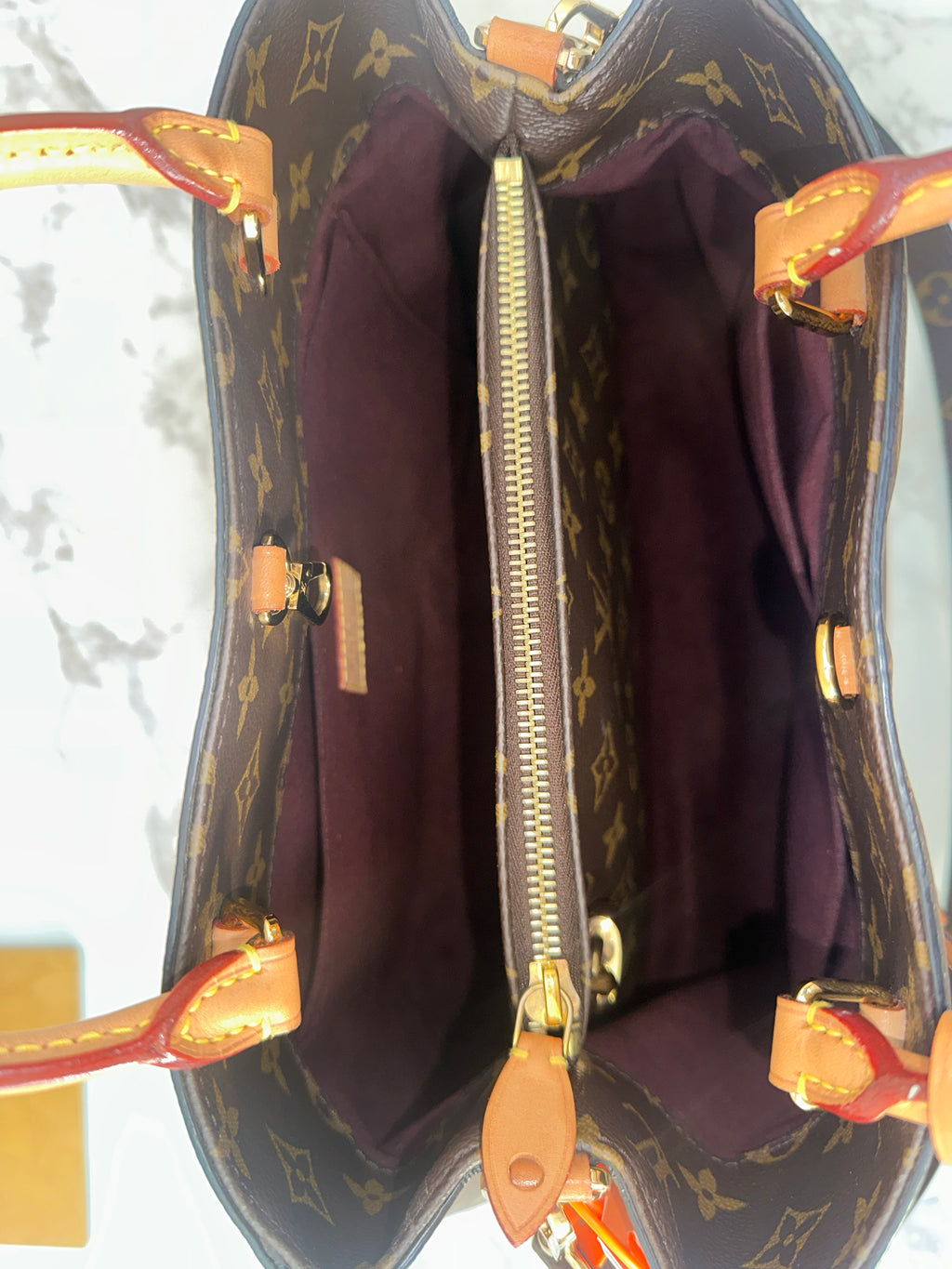 Louis Vuitton Montaigne