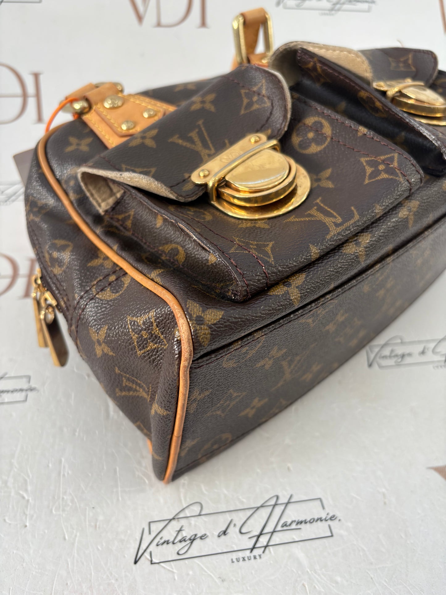 018904 - Louis Vuitton Manhattan PM