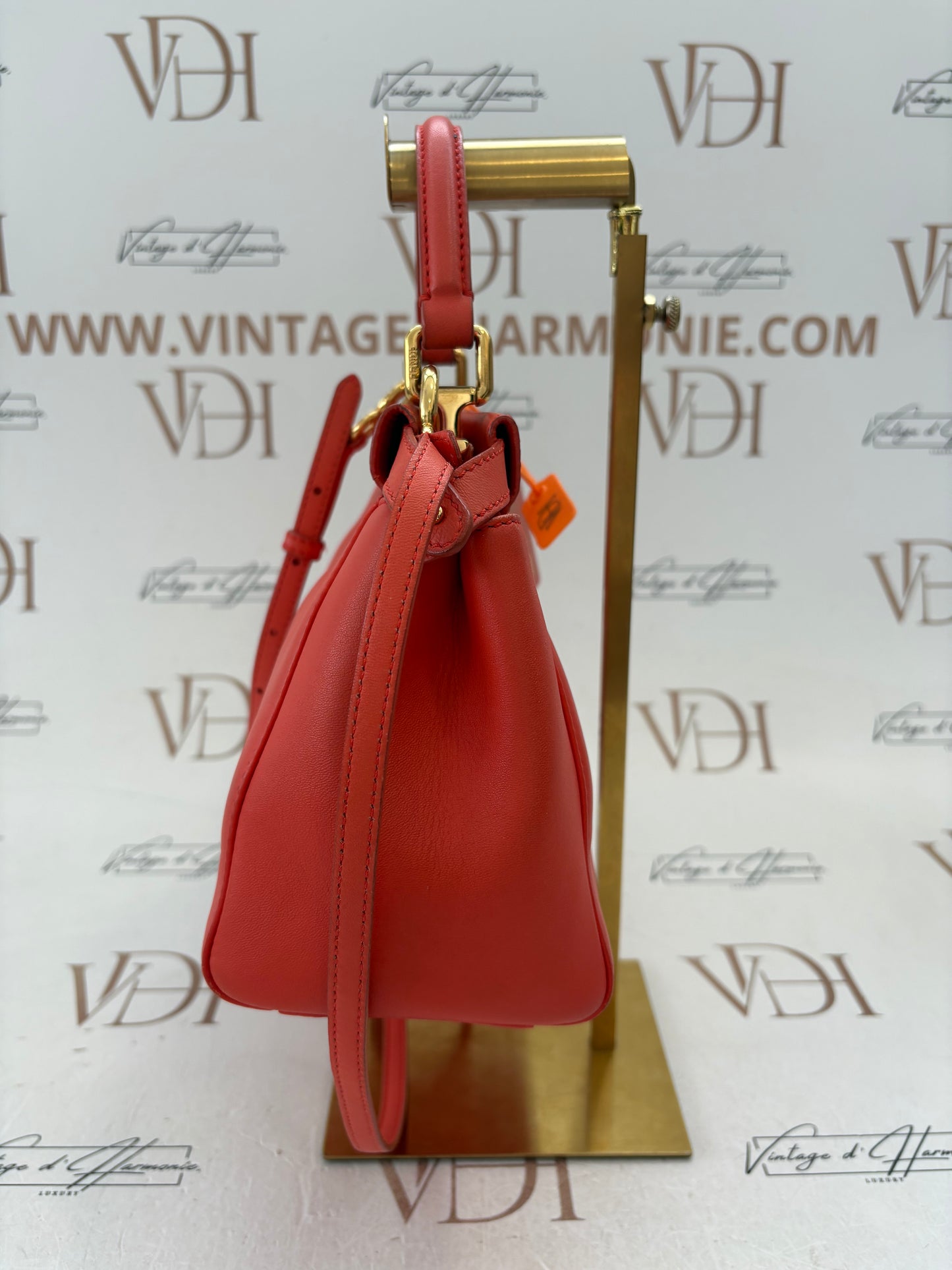 200772 - Fendi Peekaboo