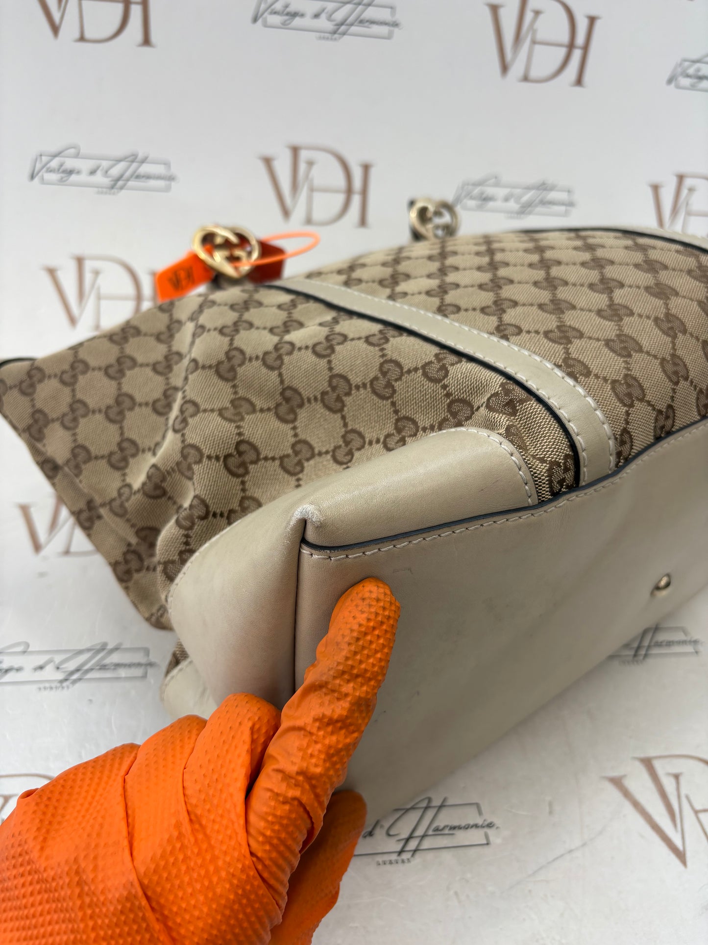 382767 - Gucci Lovely