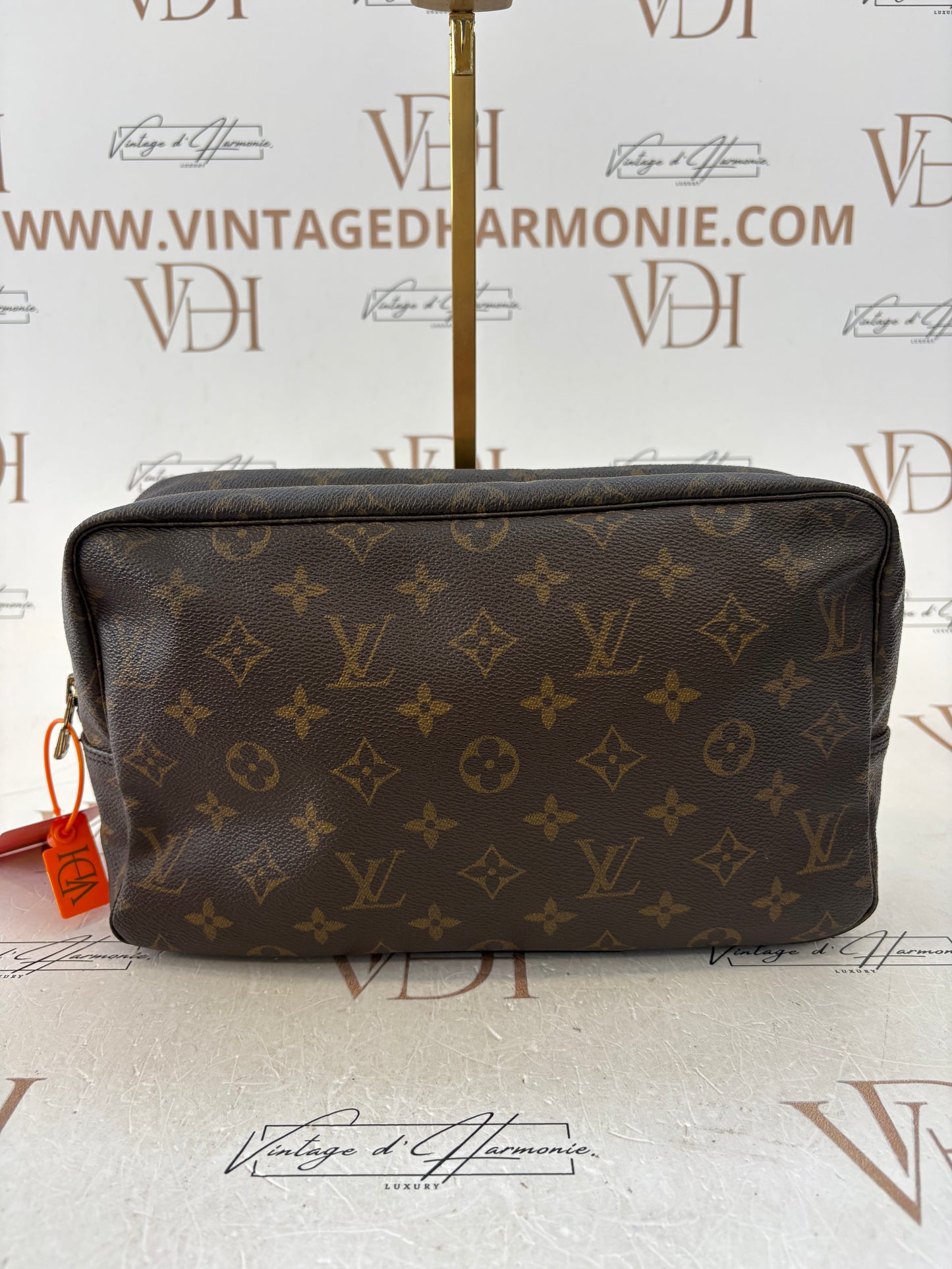 018416 - Louis Vuitton Trousse Toilette 28