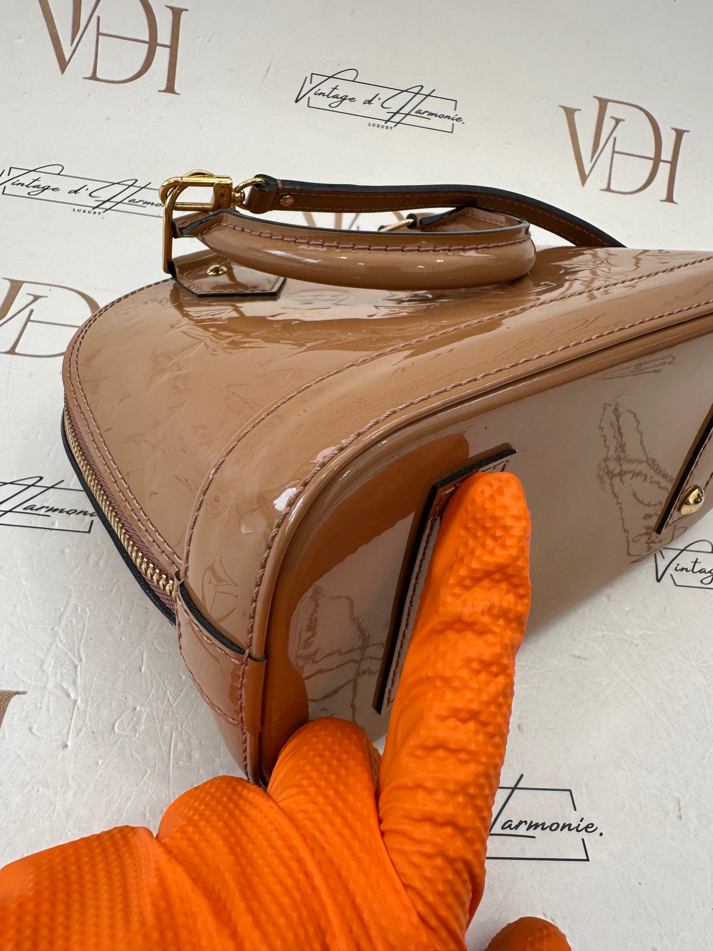 382897 - Louis Vuitton Alma BB Brown