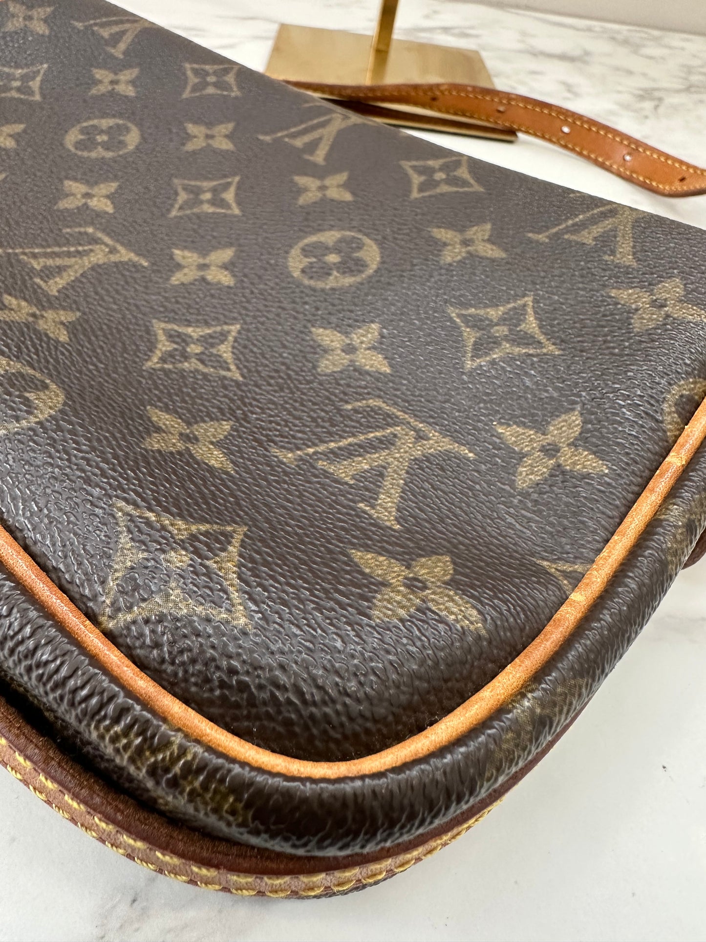 Louis Vuitton Saint Germain 24