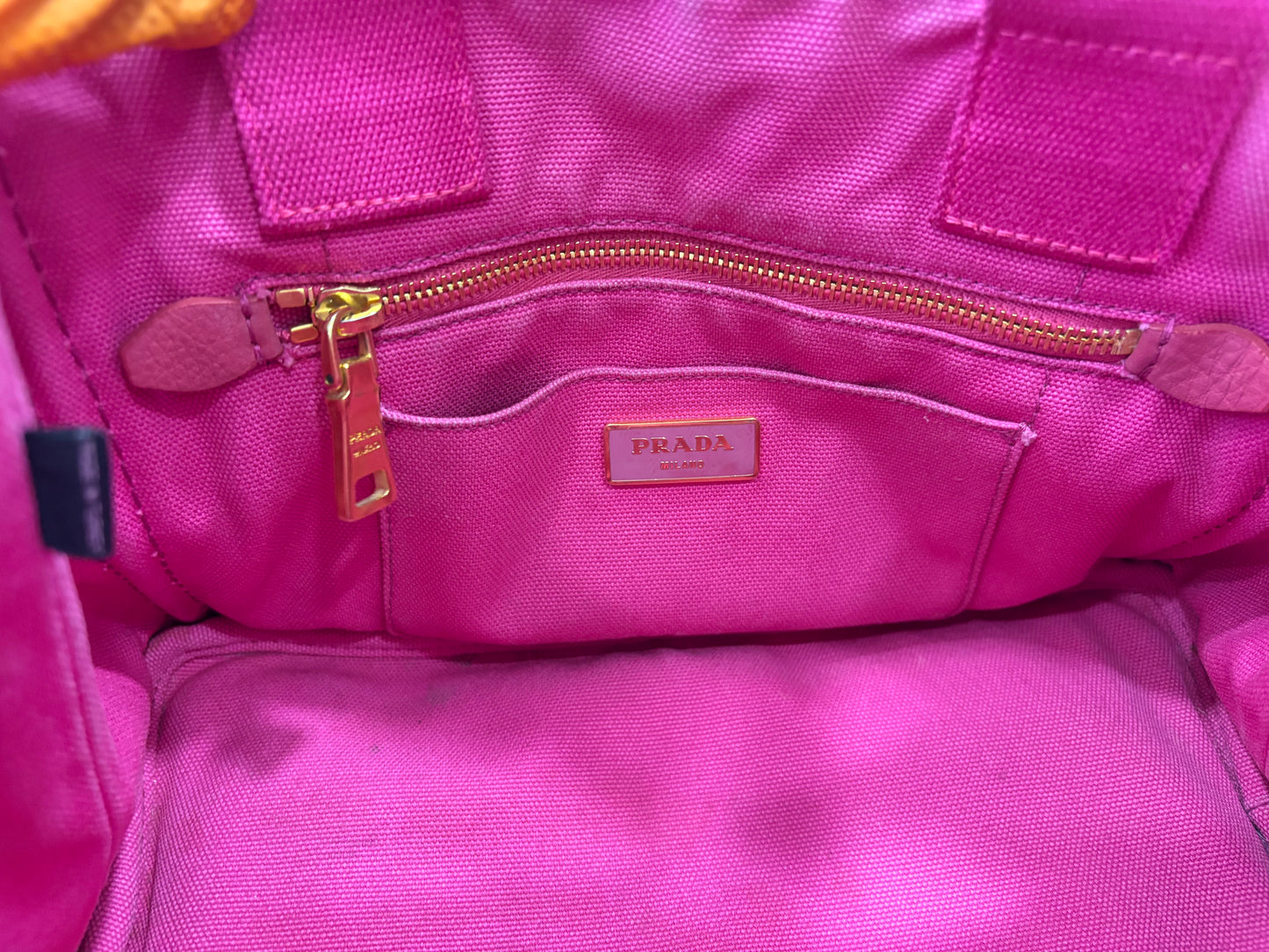 018335 - Prada Canapa