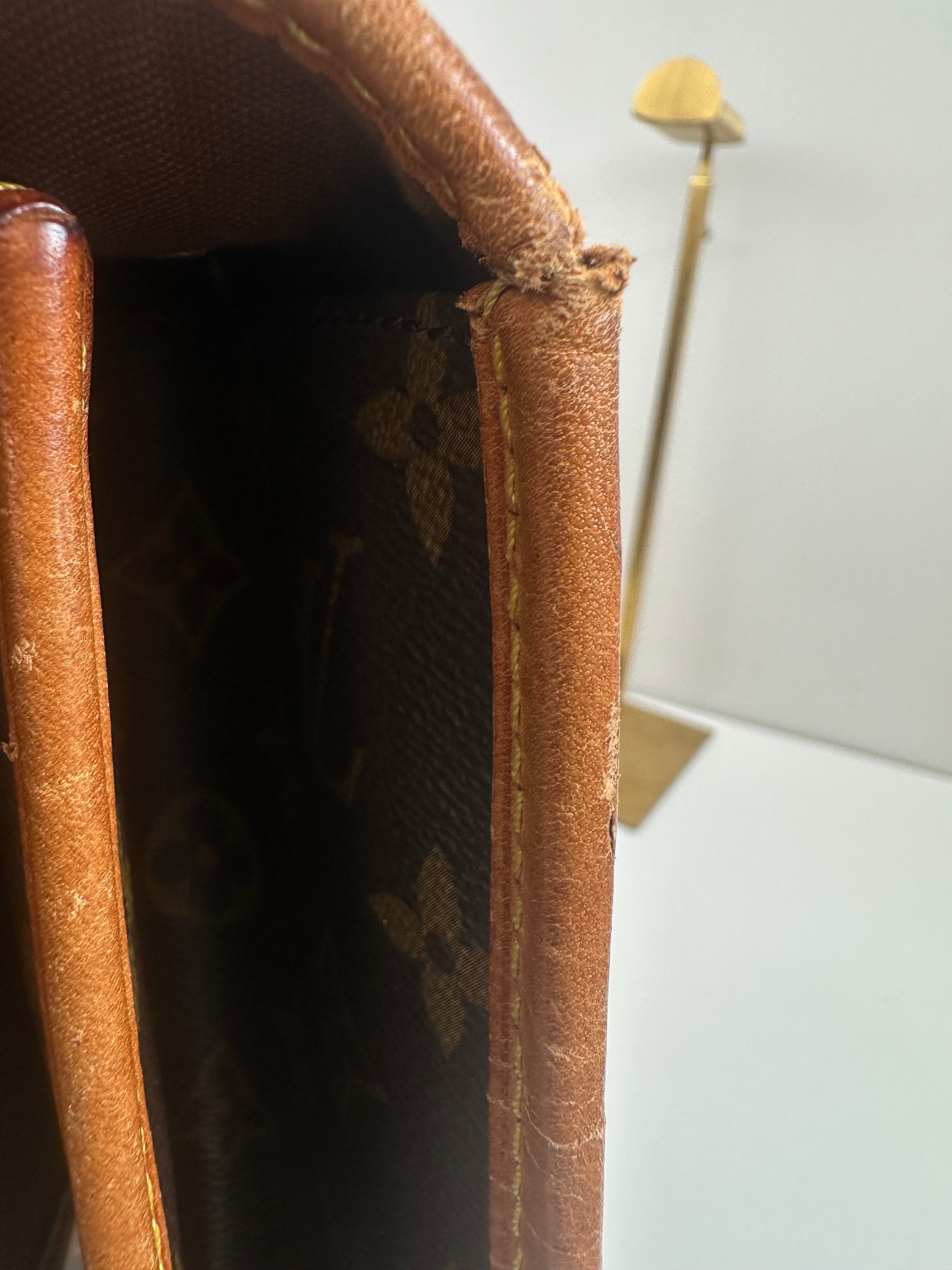 Louis Vuitton Beverly Business