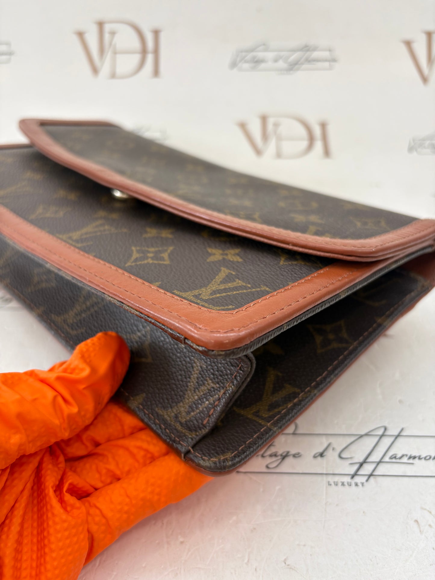 018068 - Louis Vuitton Pochette Dam GM