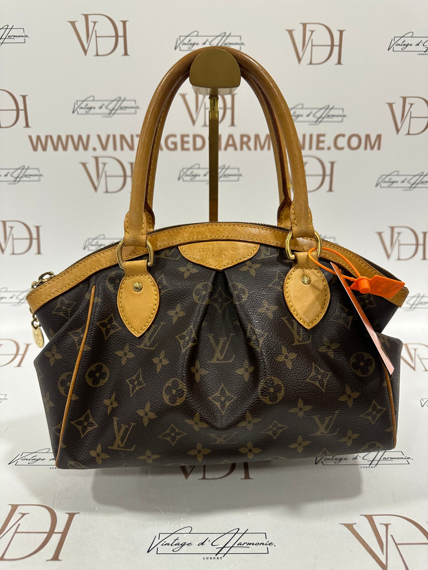 017980 - Louis Vuitton Tivoli PM