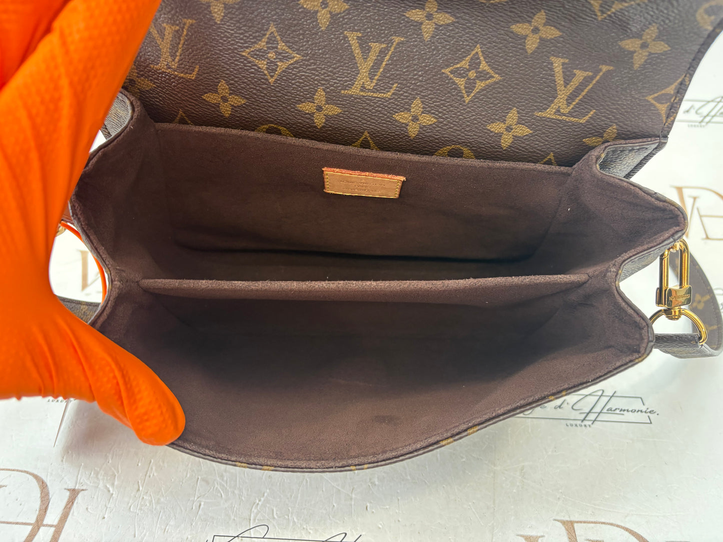 384110 - Louis Vuitton Metis