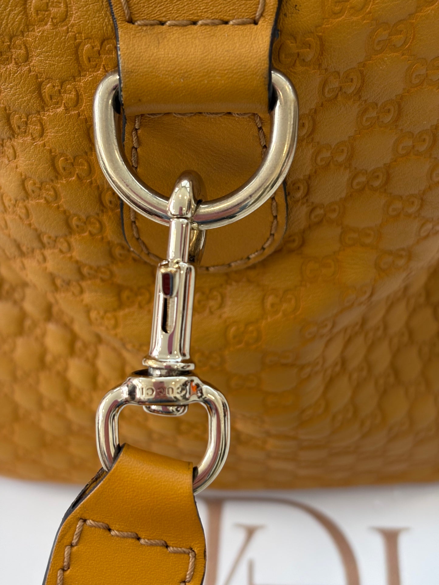 384278 - Gucci