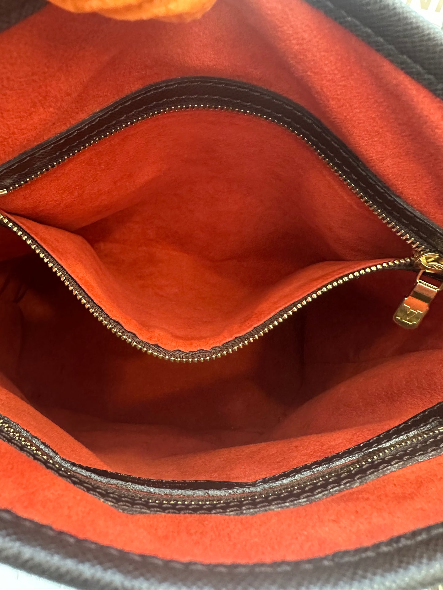 017775 - Louis Vuitton Marais