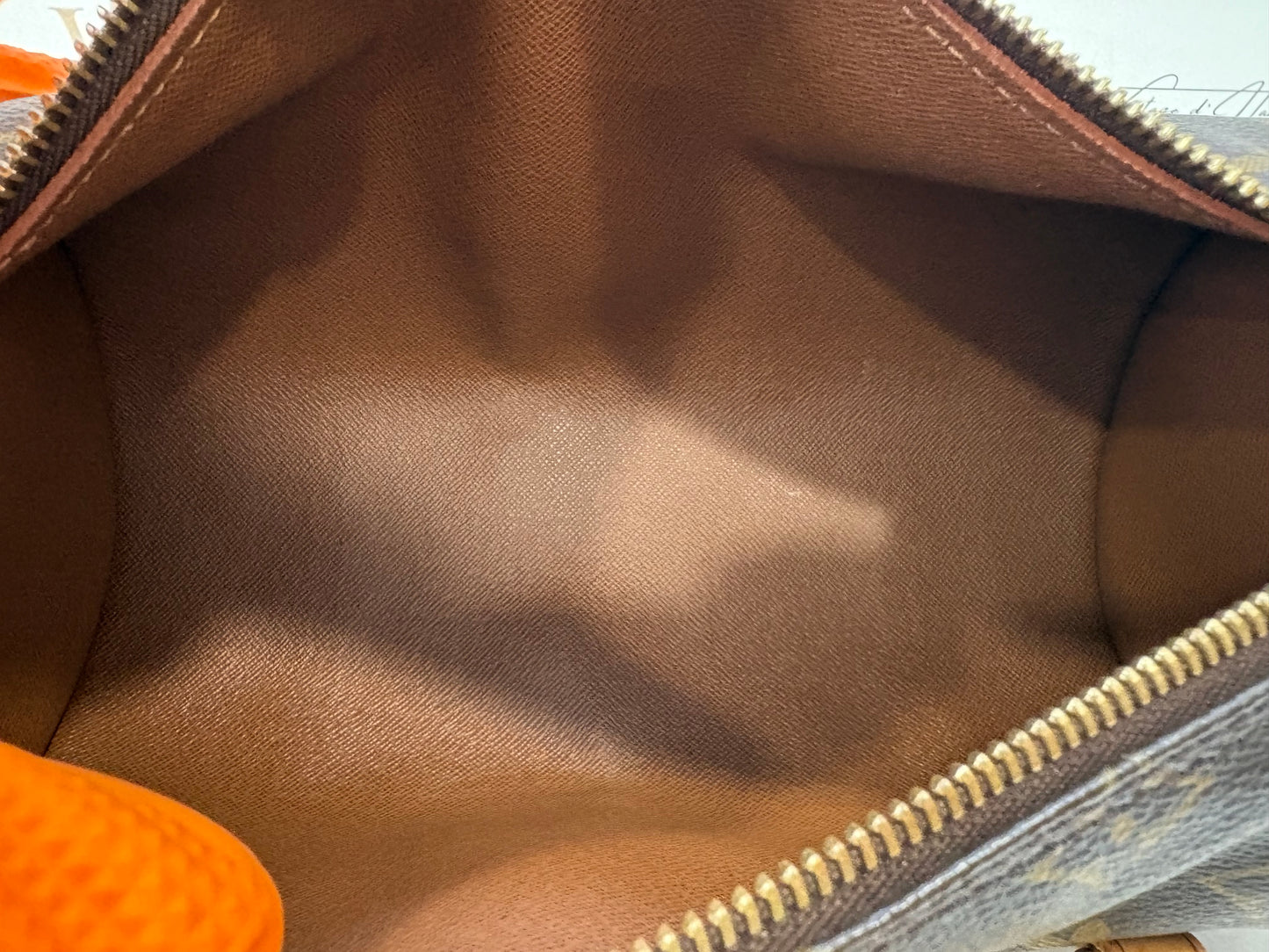 016915 - Louis Vuitton Papillon 26
