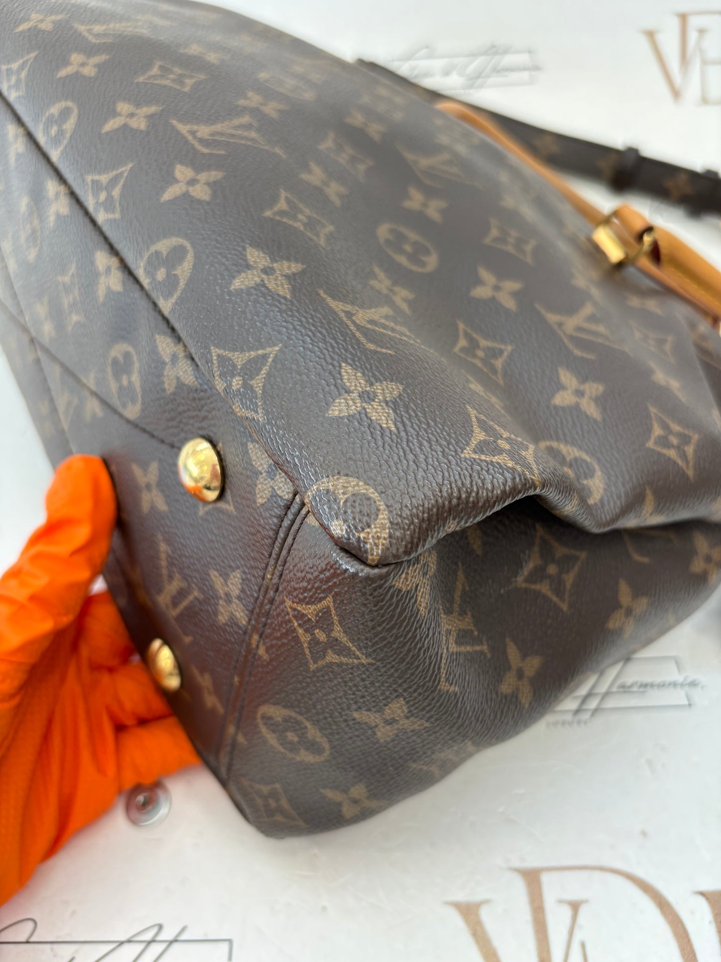 384141 - Louis Vuitton Pallas