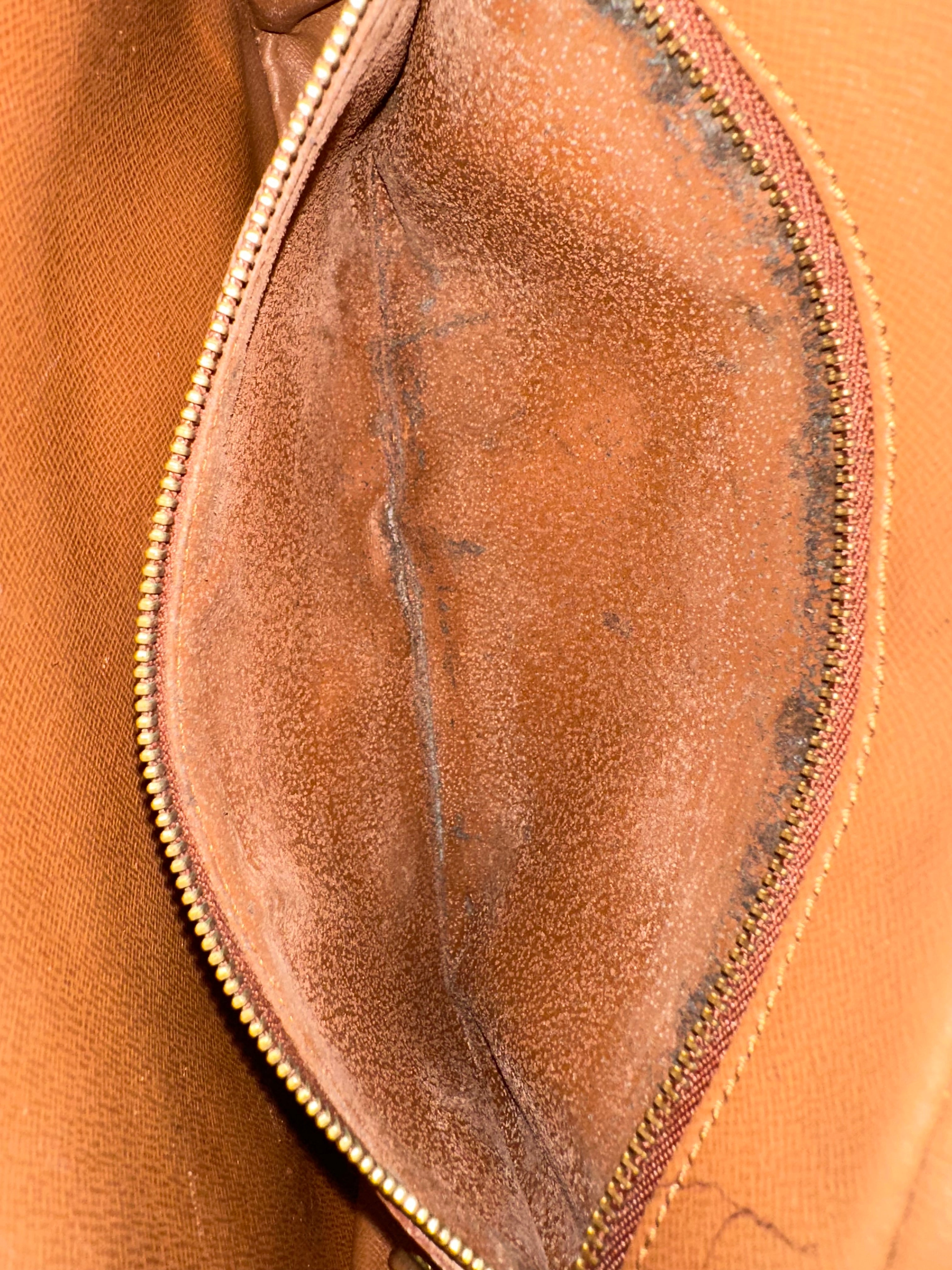 Louis Vuitton Dragonne GM