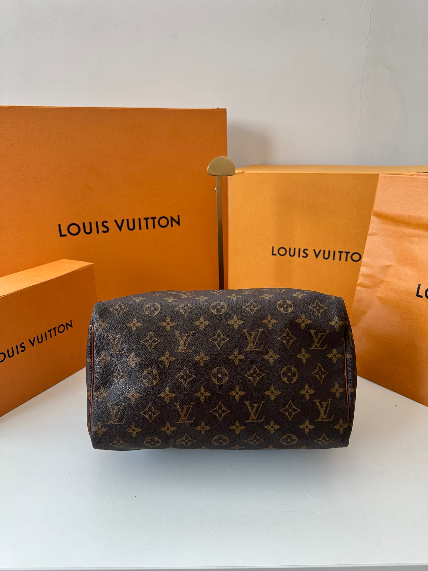 Louis Vuitton Speedy 30