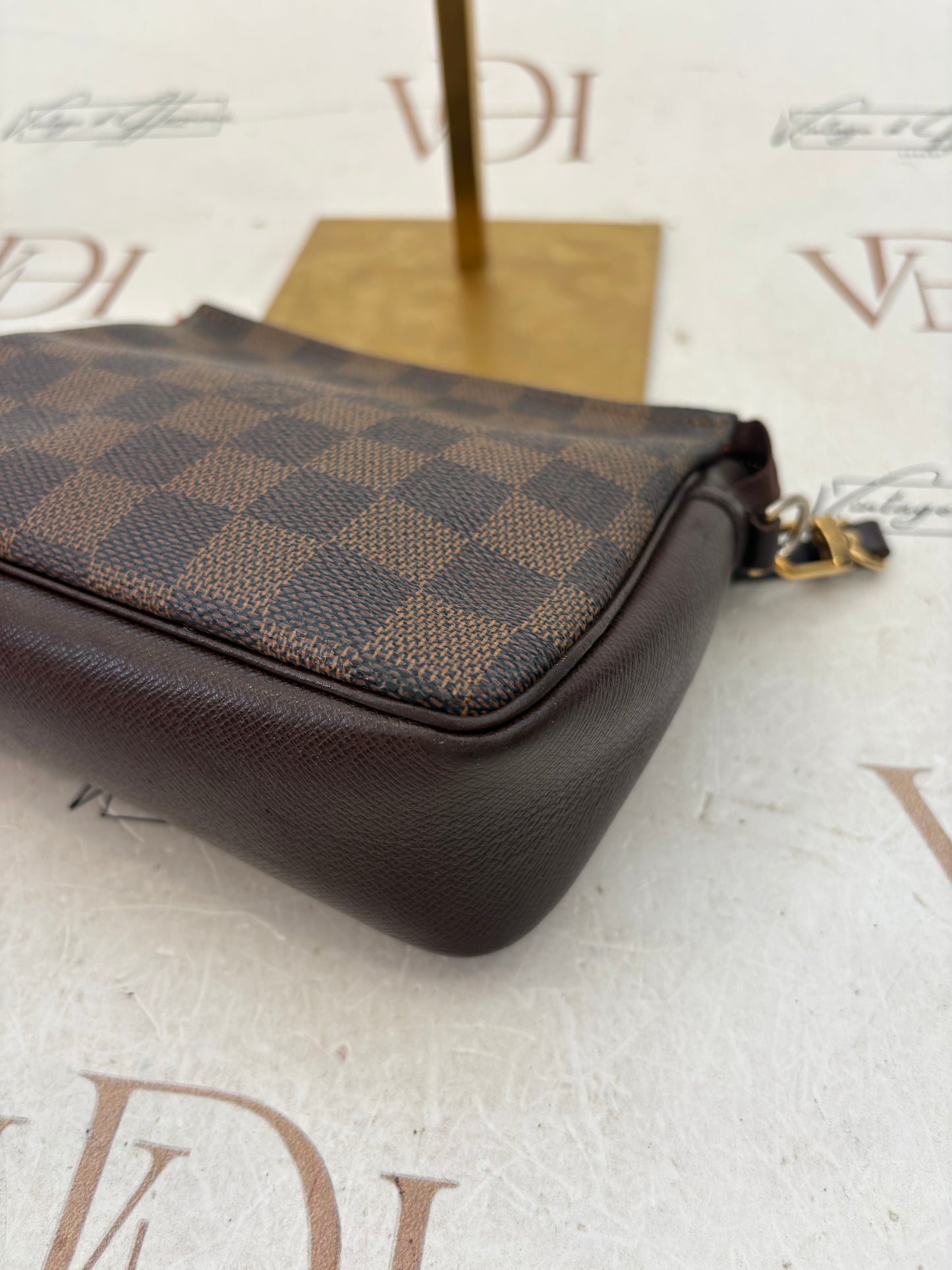 018371 - Louis Vuitton Trousse