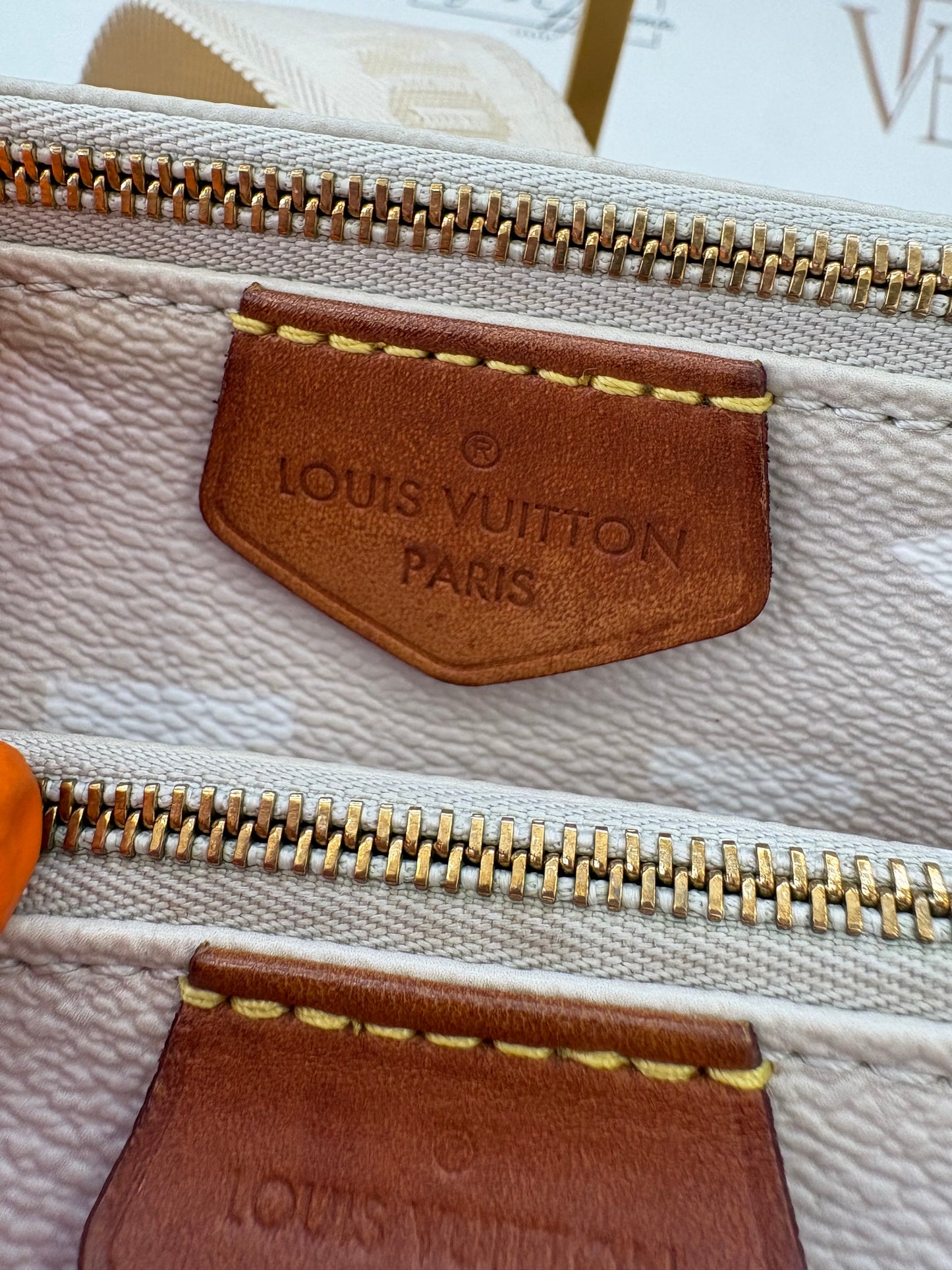 383306 - Louis Vuitton MultiPoschette