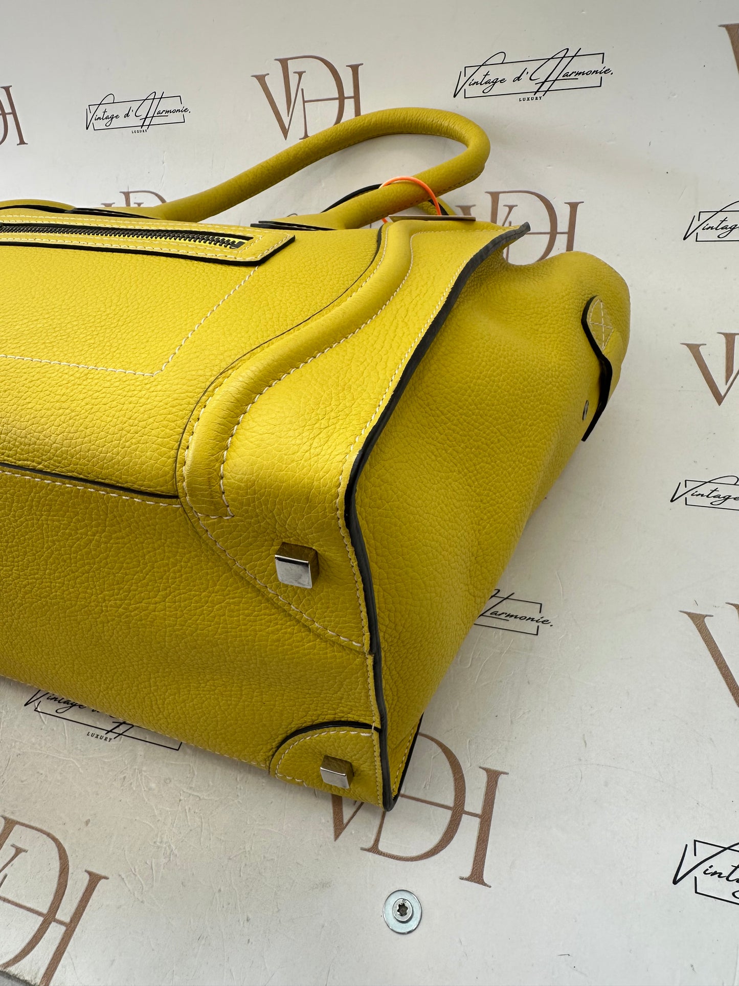 384126 - Céline Luggage