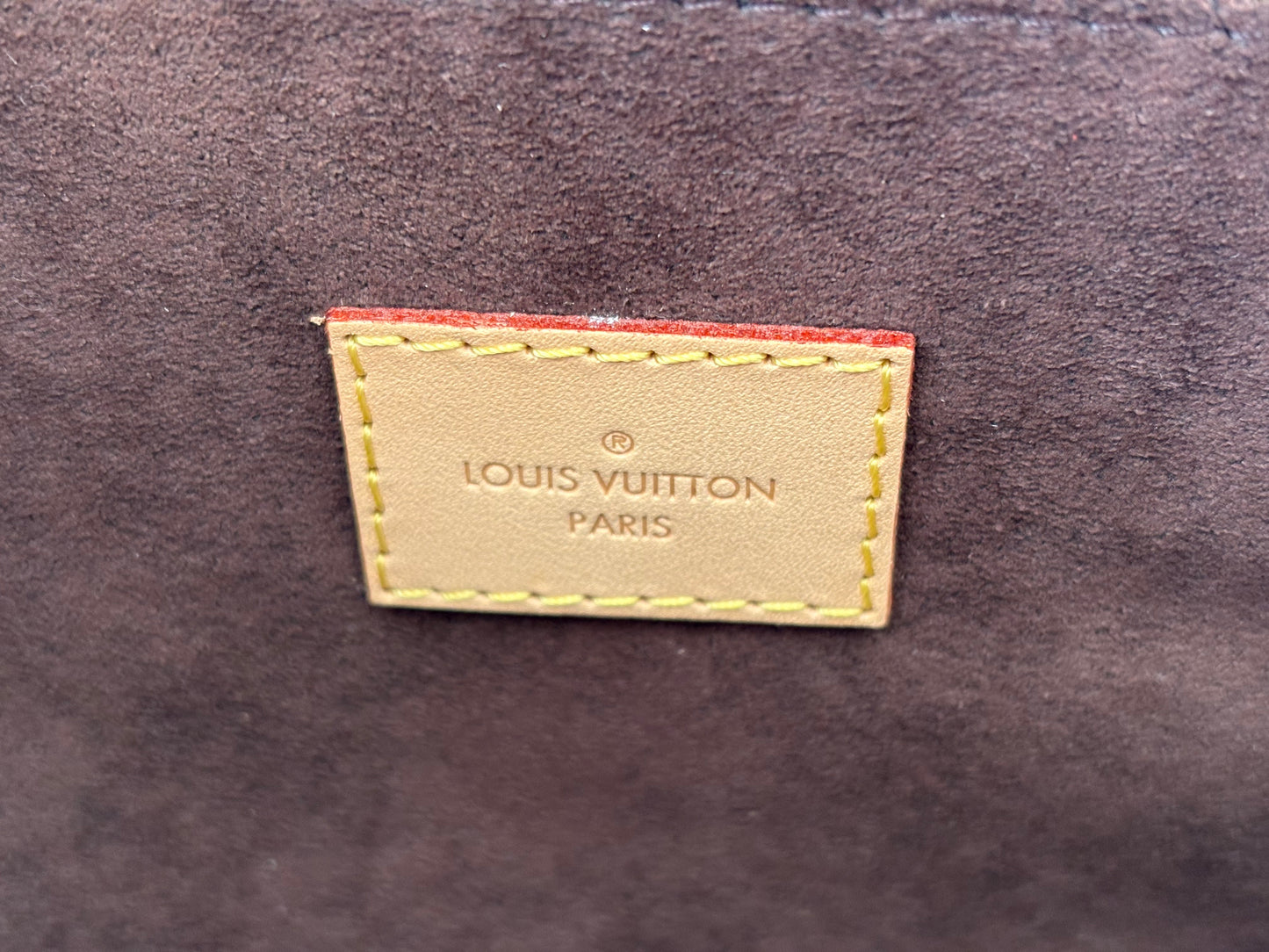 201114 - Louis Vuitton Metis