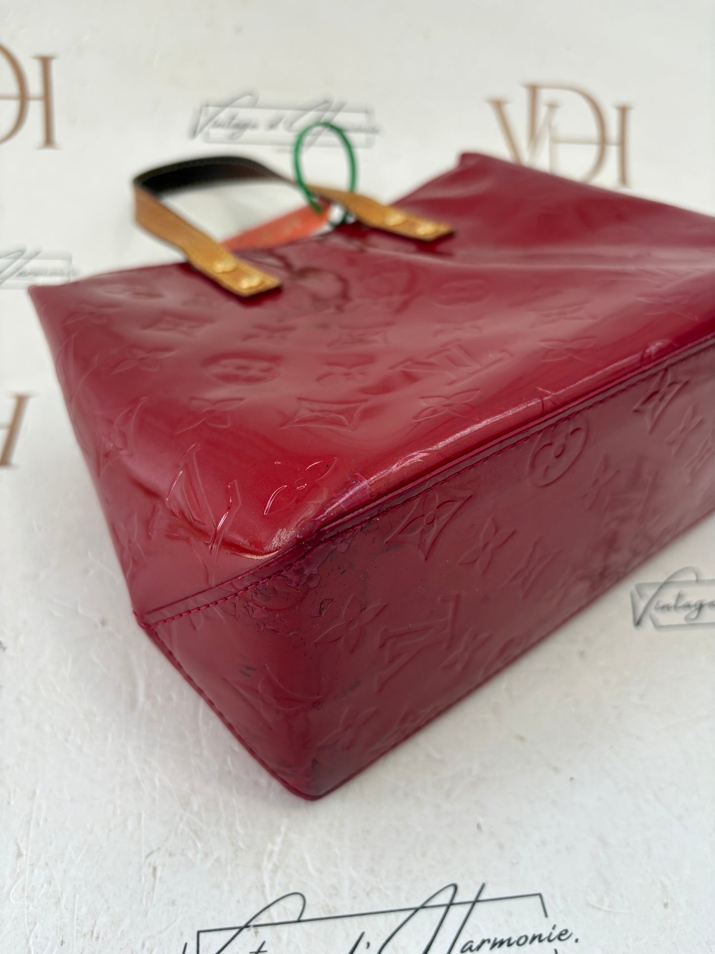 017229 - Louis Vuitton Vernis Reade PM