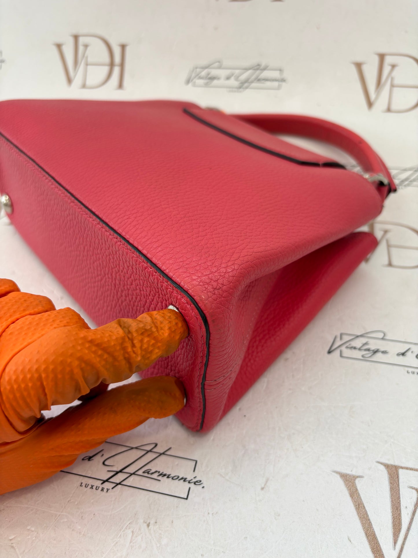 201579 - Louis Vuitton Capucines BB