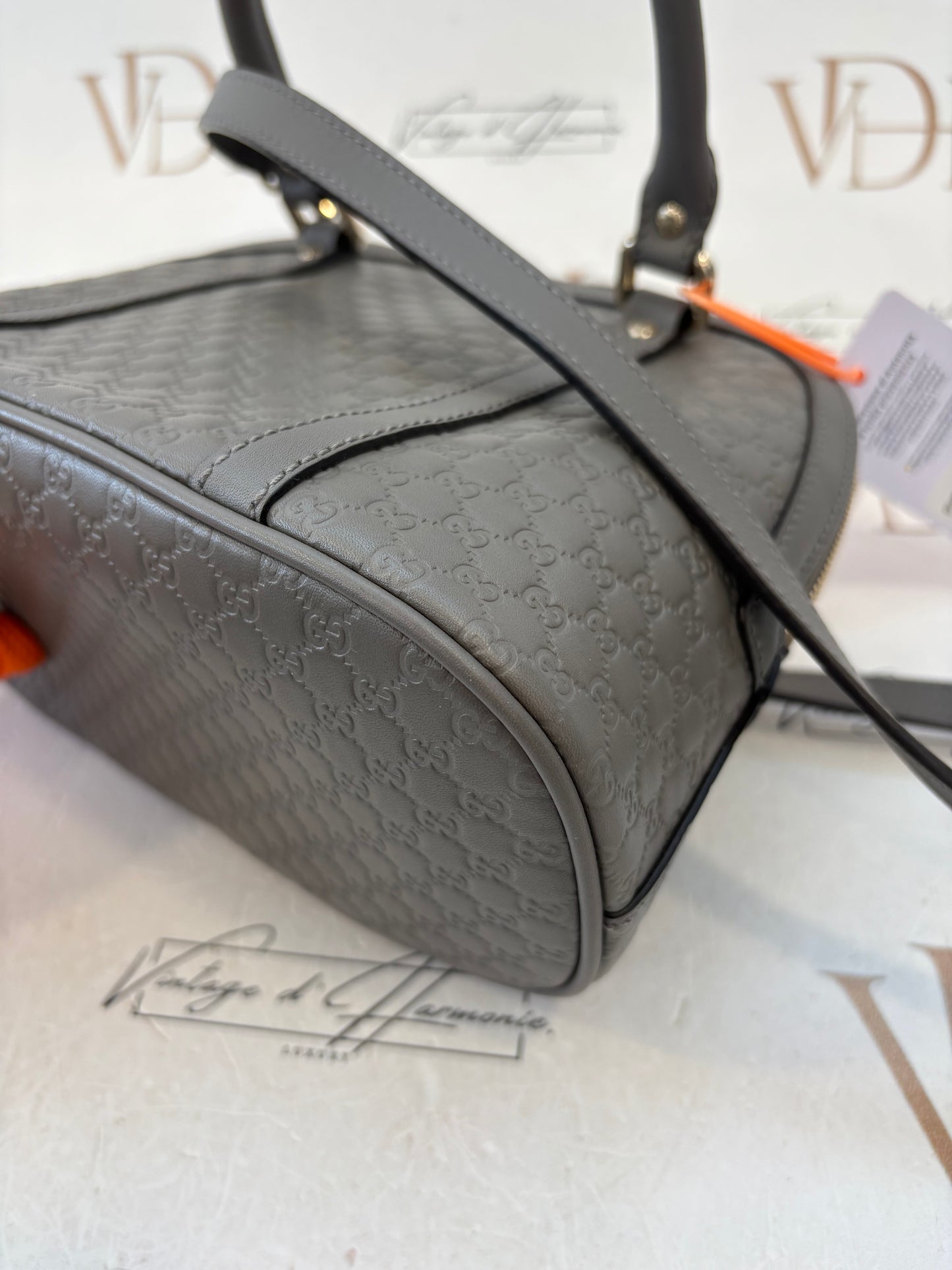 383892 - Gucci Grey
