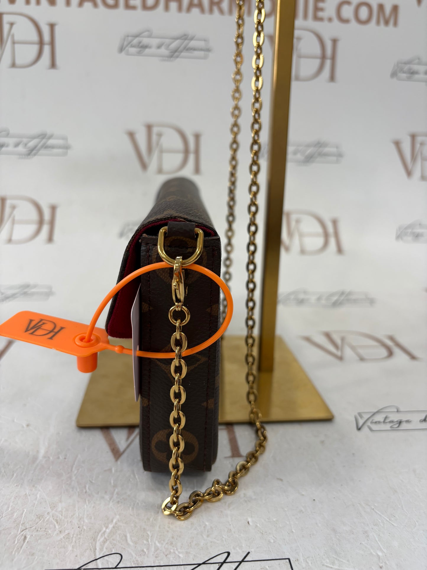 201586 - Louis Vuitton Felicie