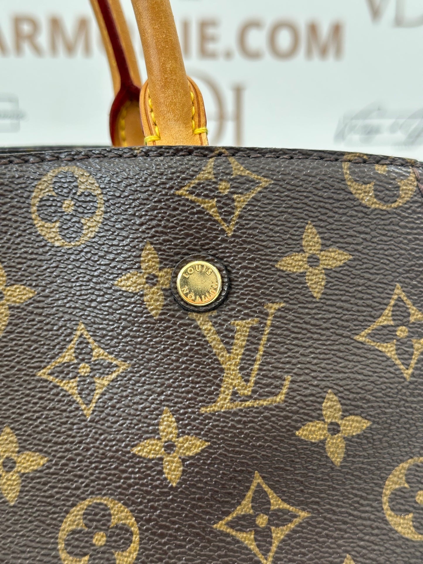 200837 - Louis Vuitton Montaigne