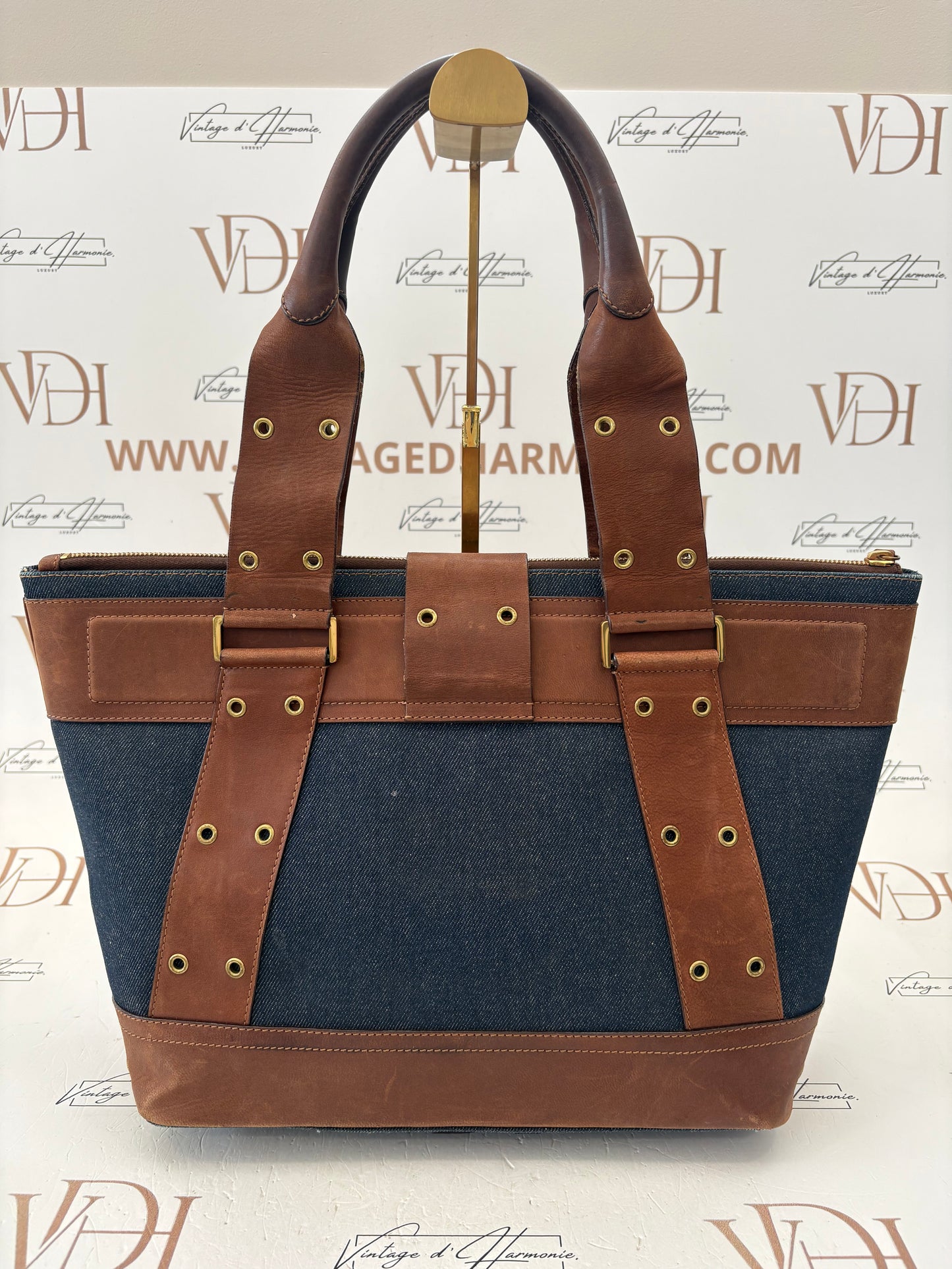 018158 - Christian Dior Blue Denim Street