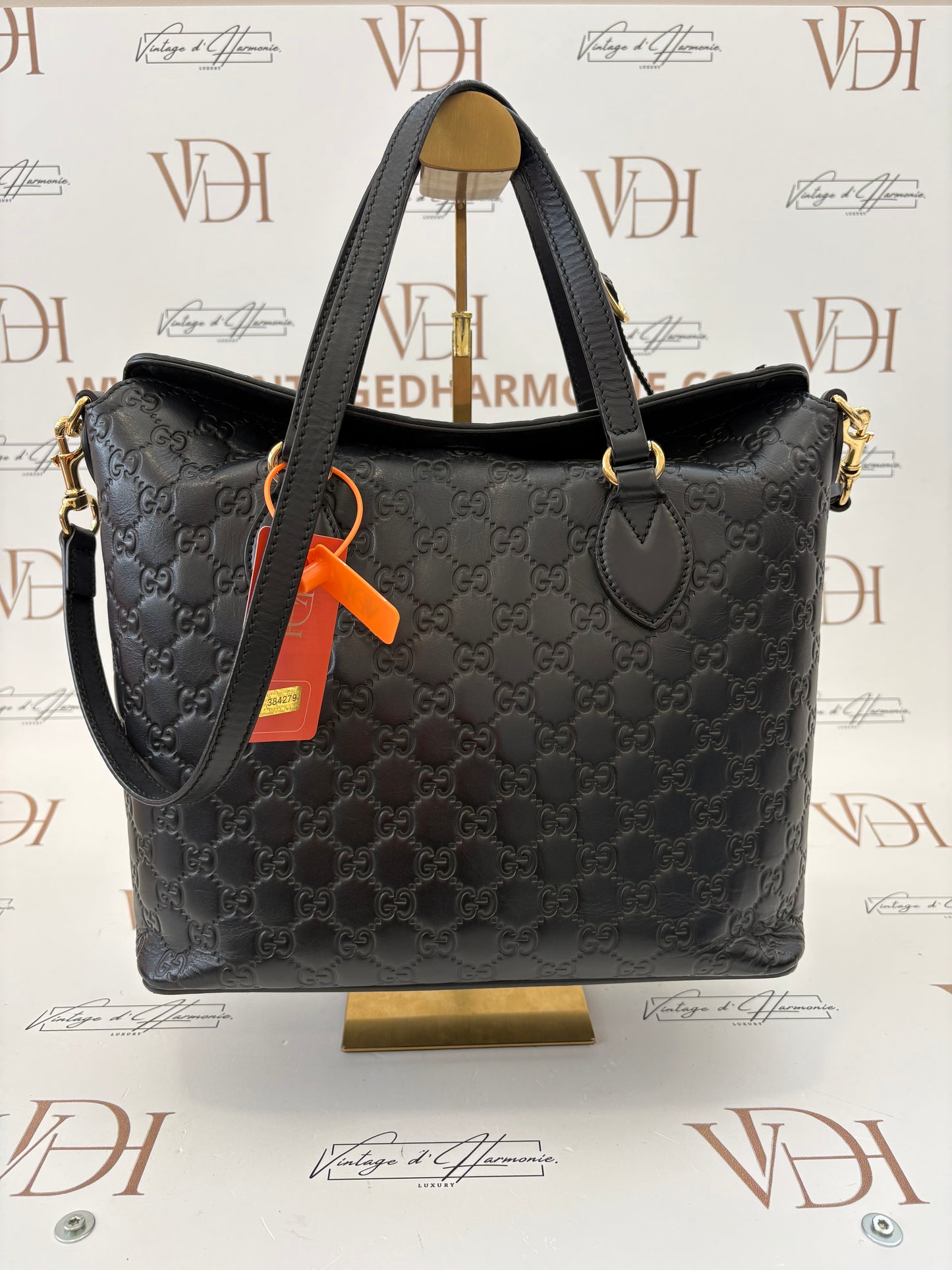 384279 - Gucci