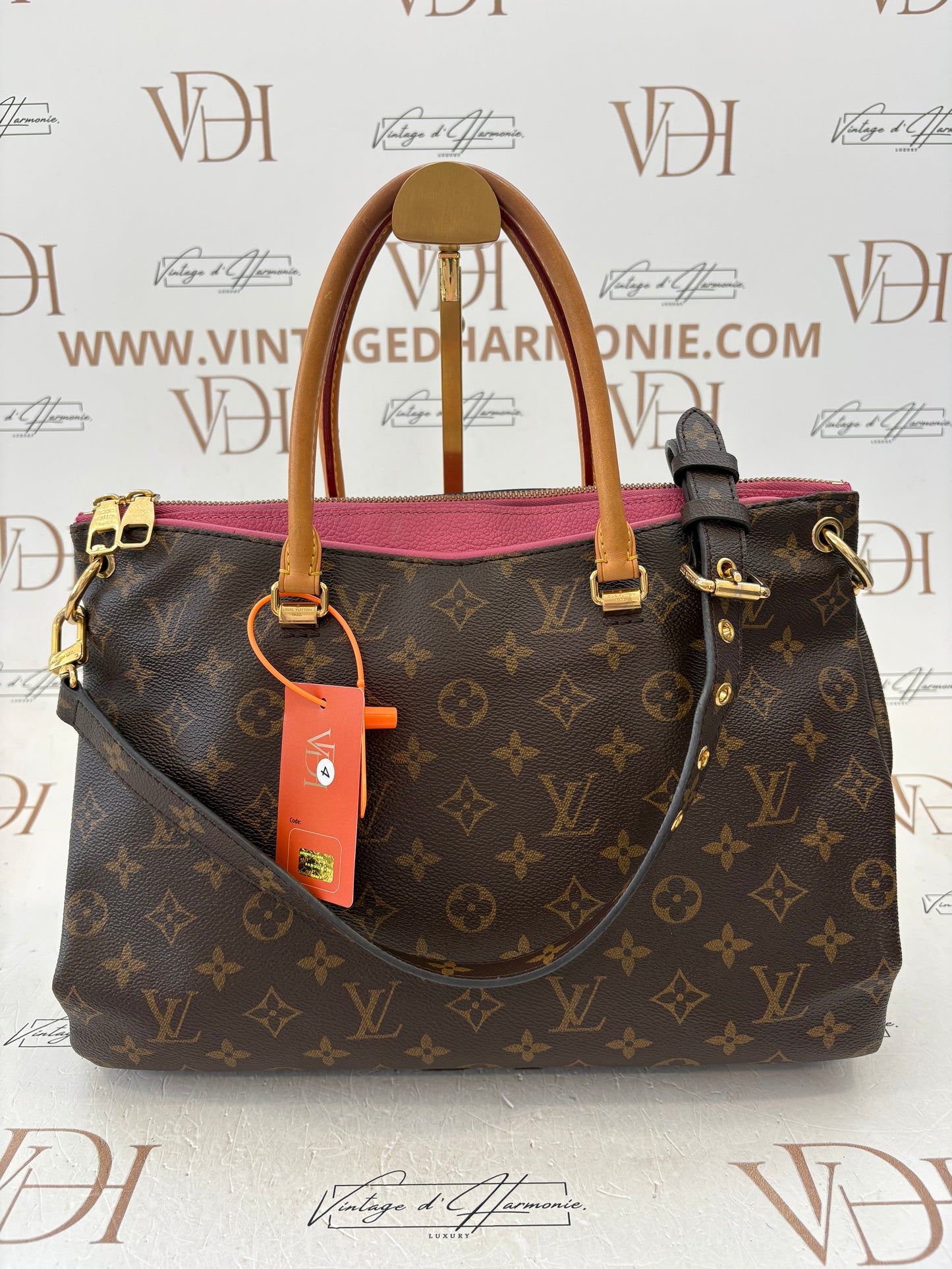 201178 - Louis Vuitton Pallas