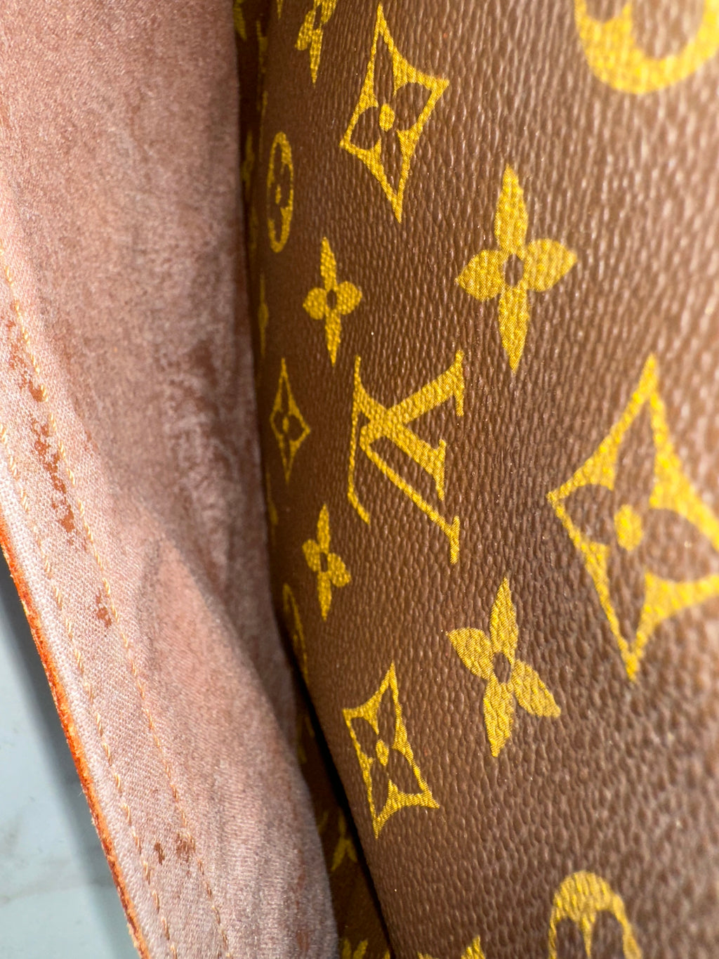 Louis Vuitton Jeune Fille