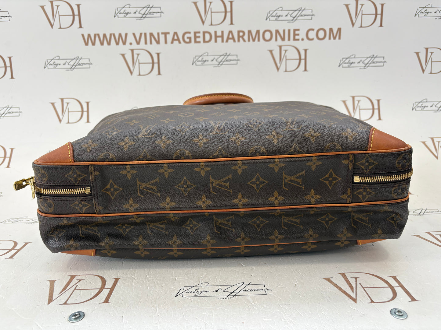 018300 - Louis Vuitton Porte Documents
