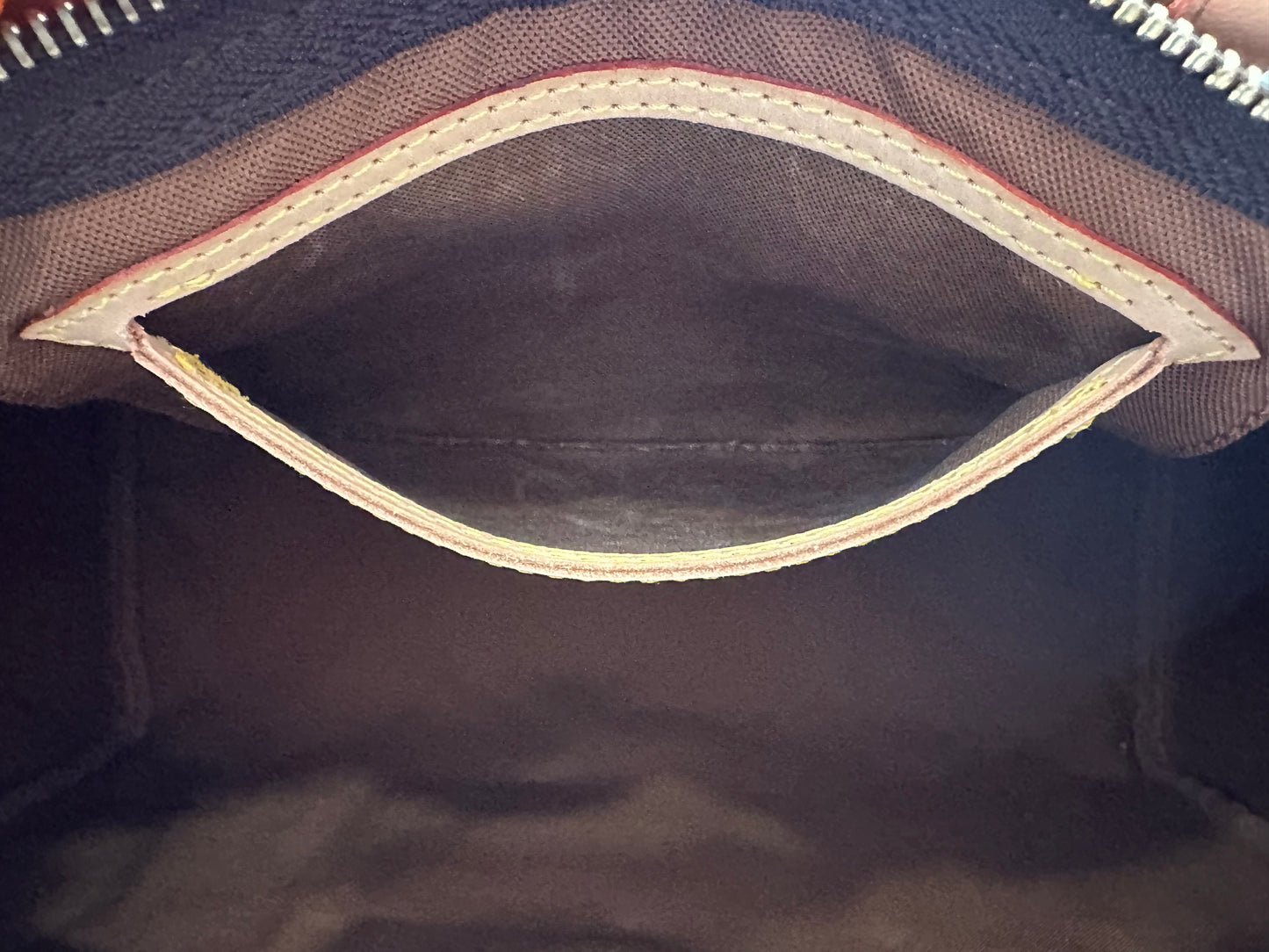 017909 - Louis Vuitton Speedy 40