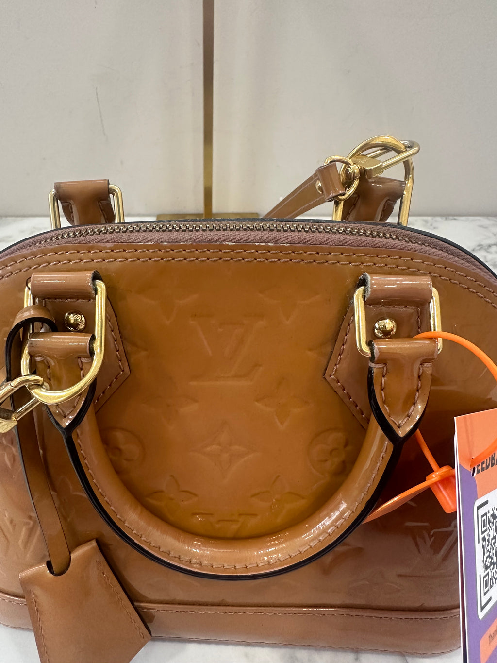 Louis Vuitton Alma BB Vernis Beige