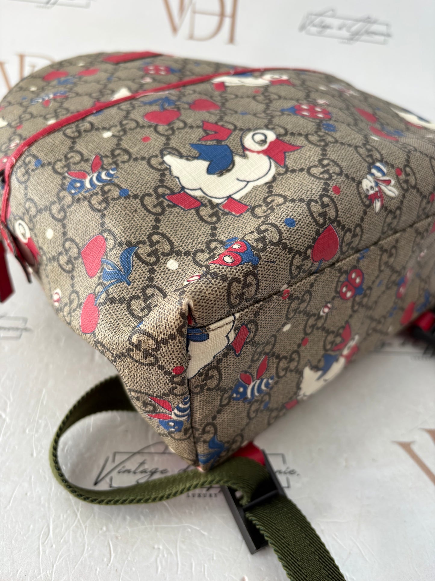 383173 - Gucci Backpack