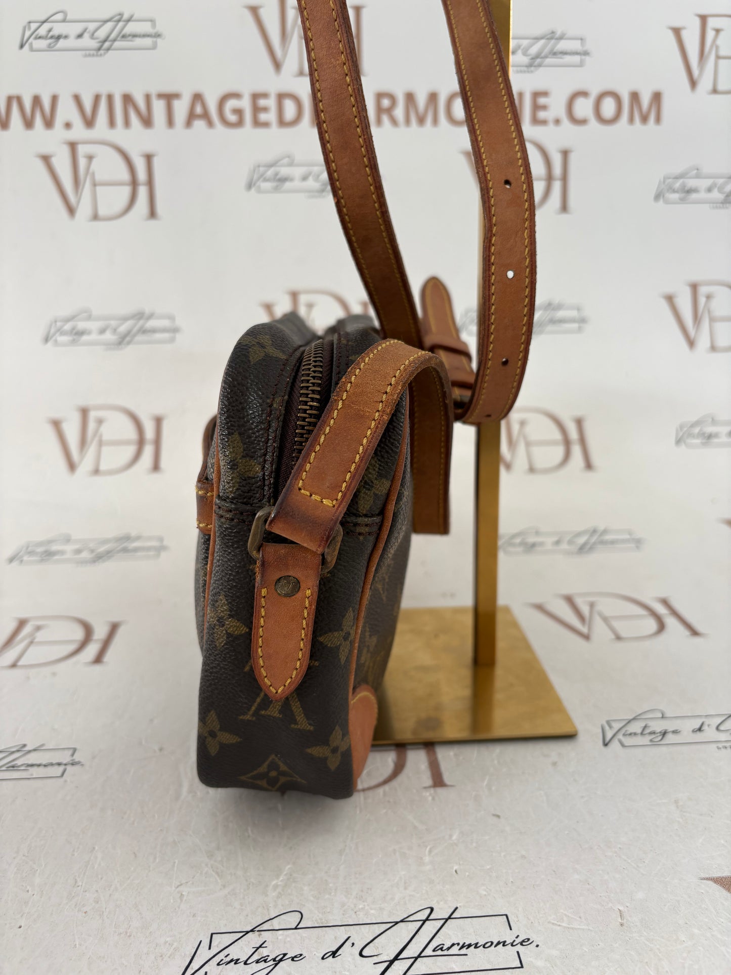 018203 - Louis Vuitton Trocadero 24