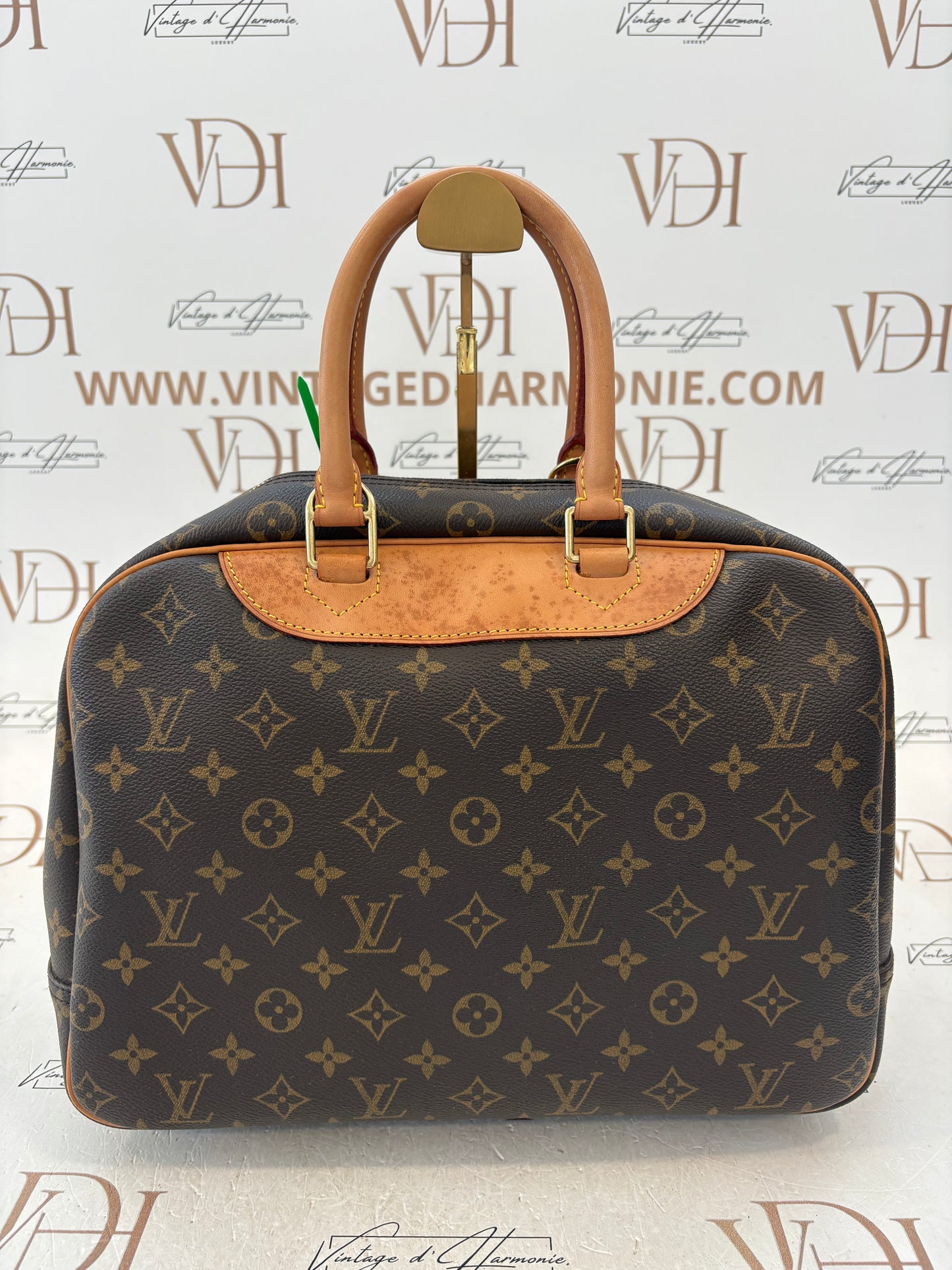 017132 - Louis Vuitton Deauville