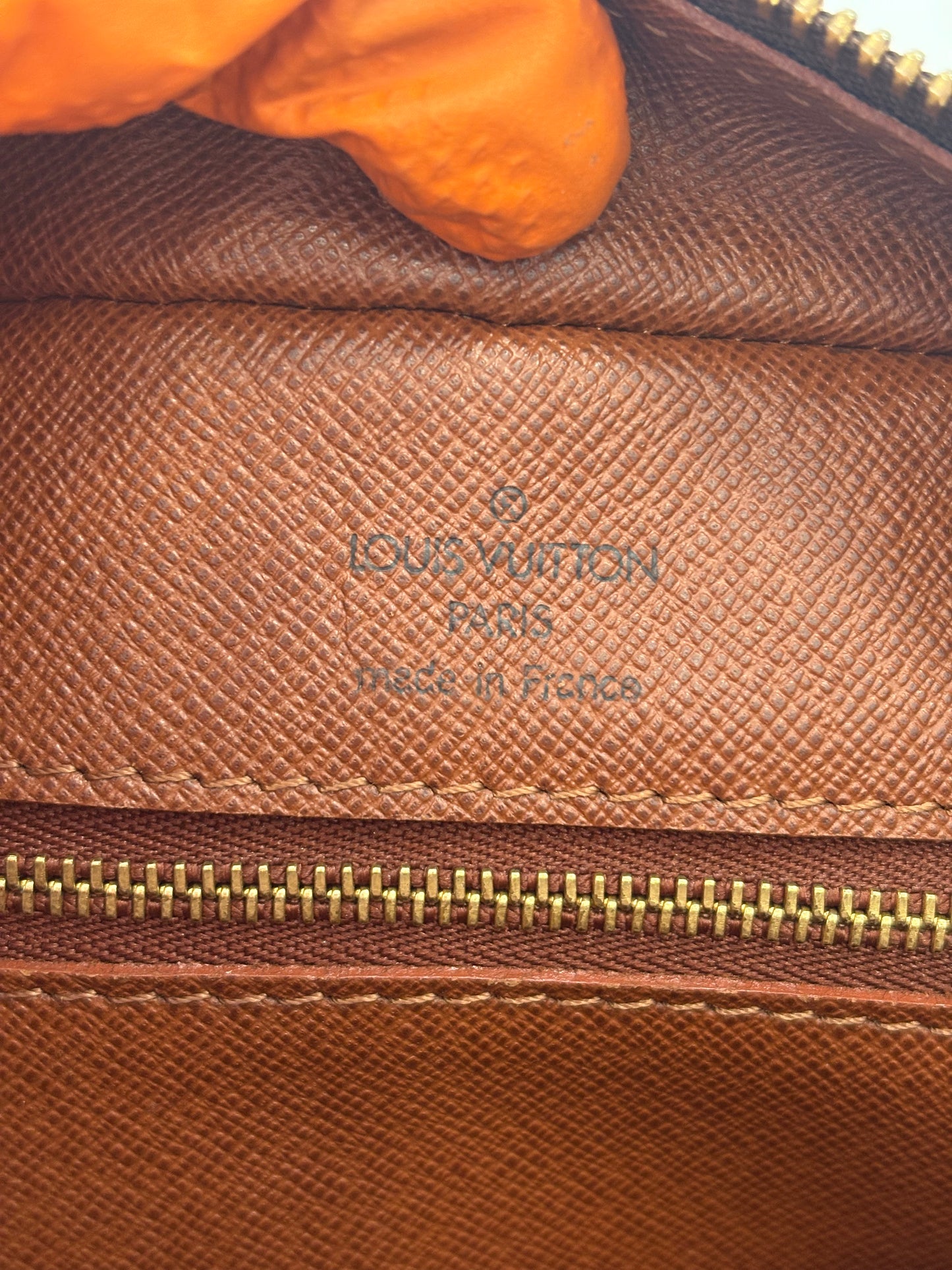 018525 - Louis Vuitton Nile