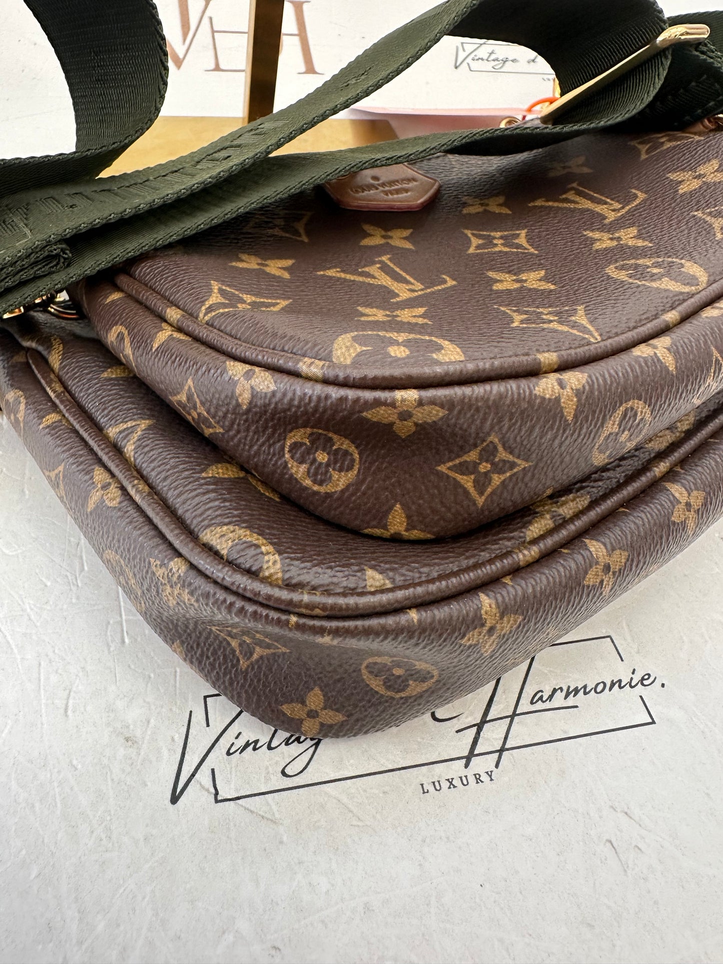 383113 - Louis Vuitton Multipochette