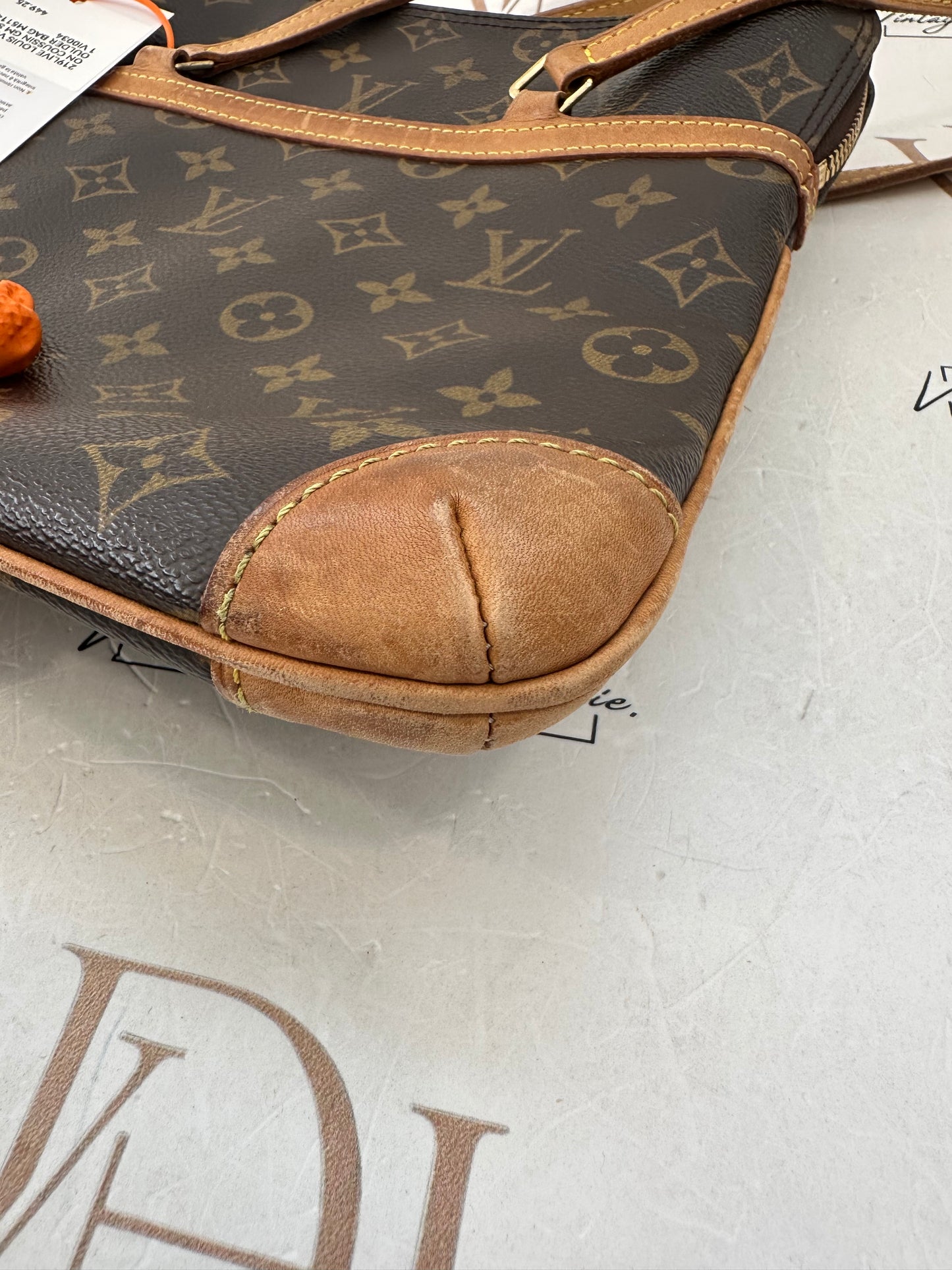 016920 - Louis Vuitton Coussin GM
