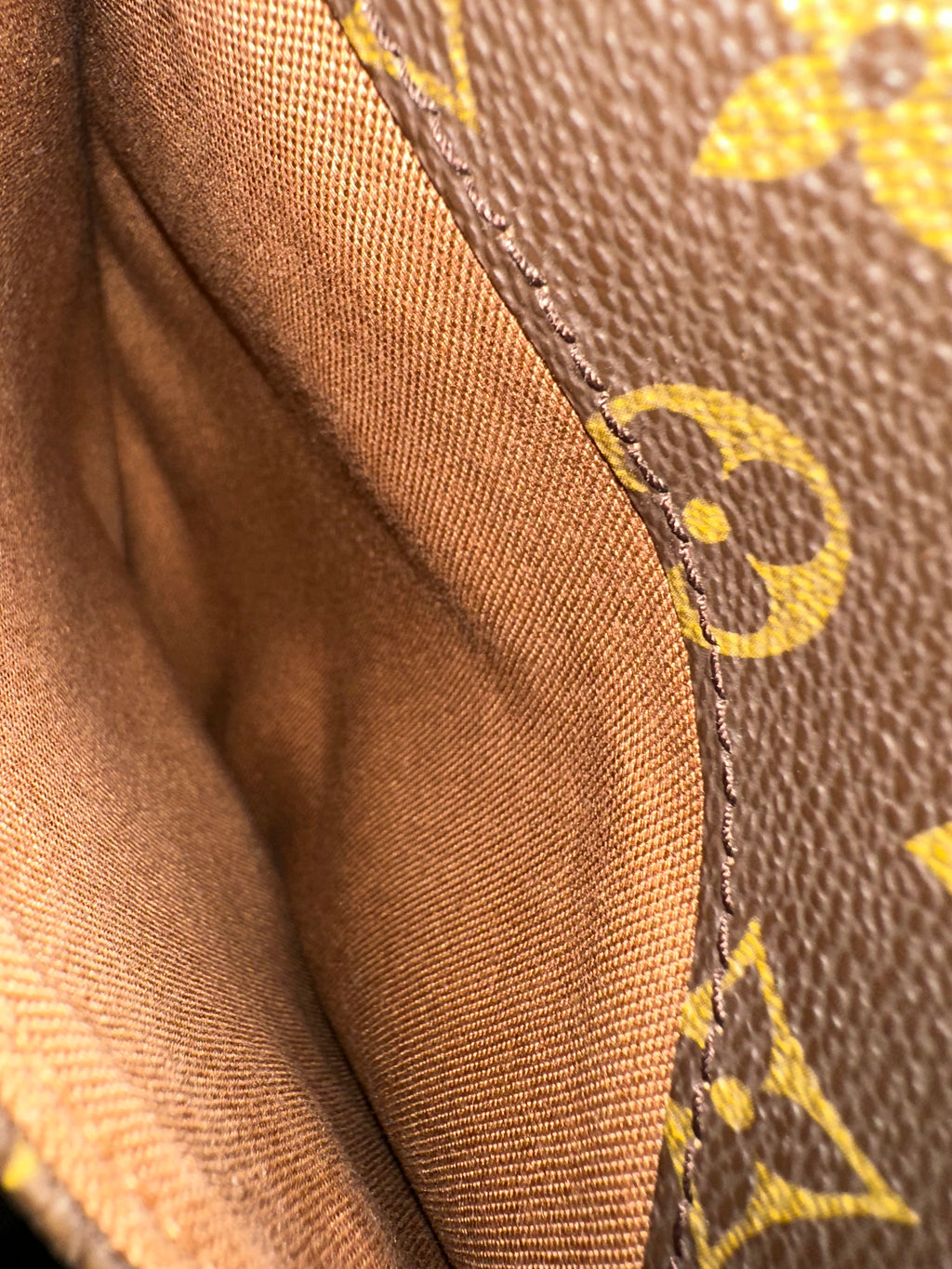 Louis Vuitton Abbesses