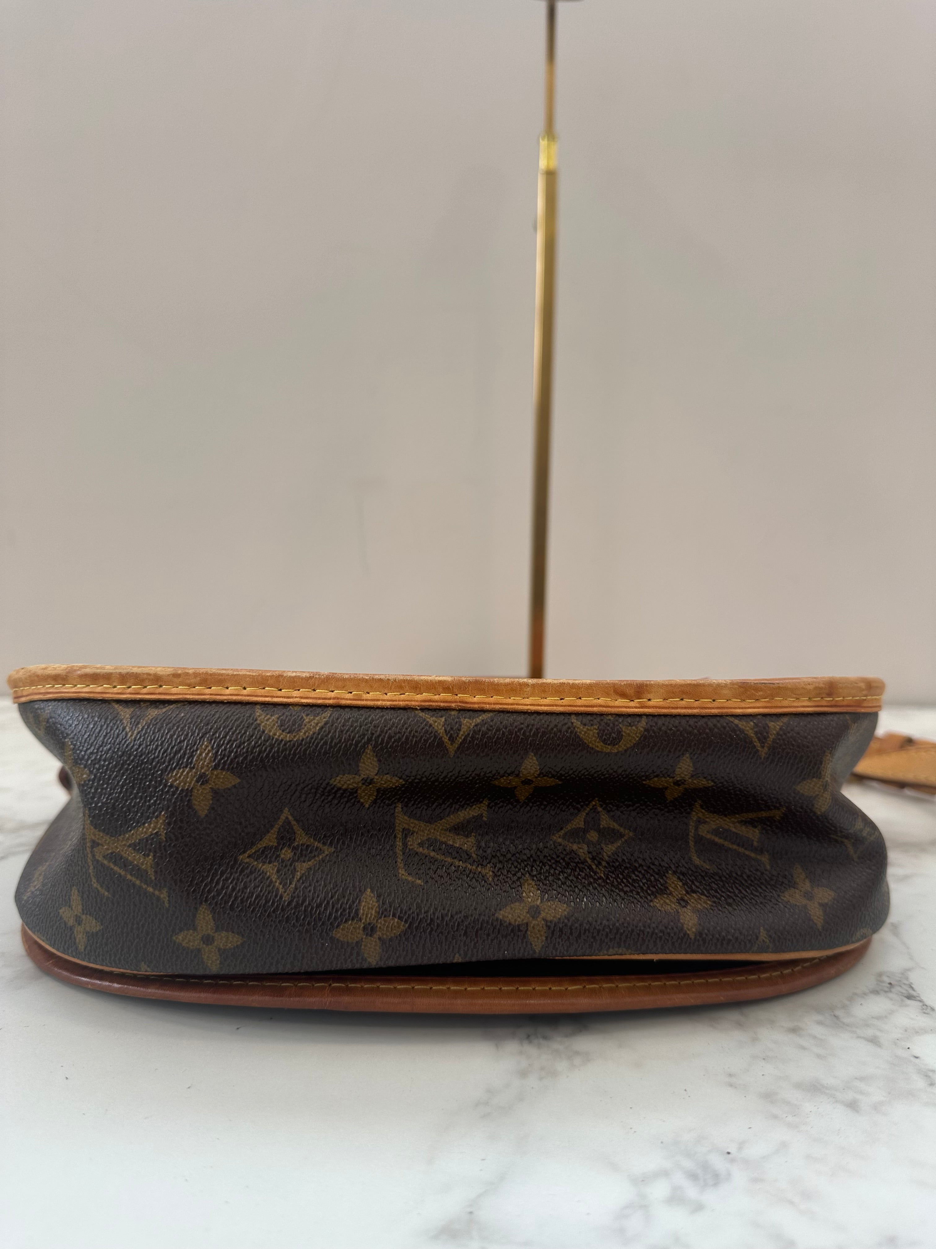 Louis Vuitton Menilmontant PM