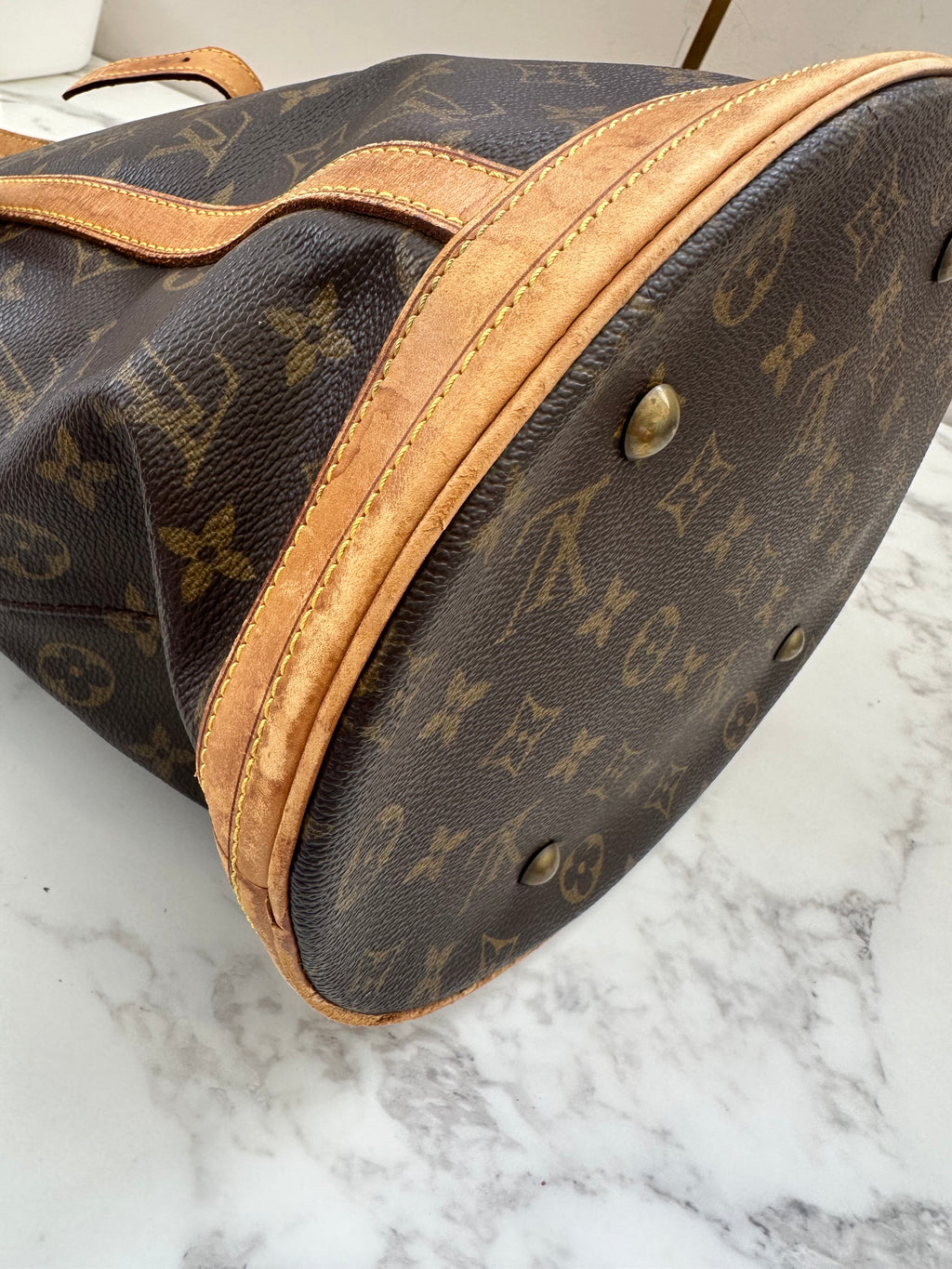 Louis Vuitton Bucket GM