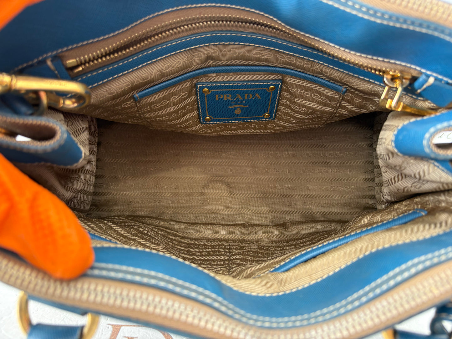 383517 - Prada Bag