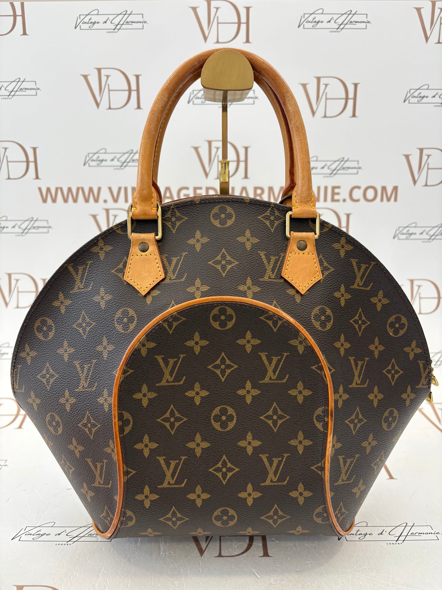 017712 - Louis Vuitton Ellipse MM